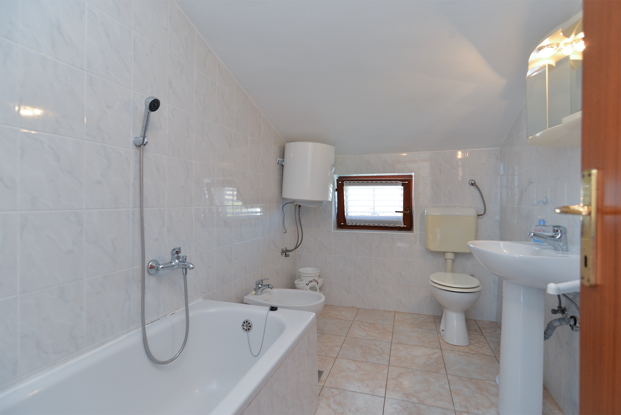Two bedroom apartment with terrace and sea view Fažana  A-a