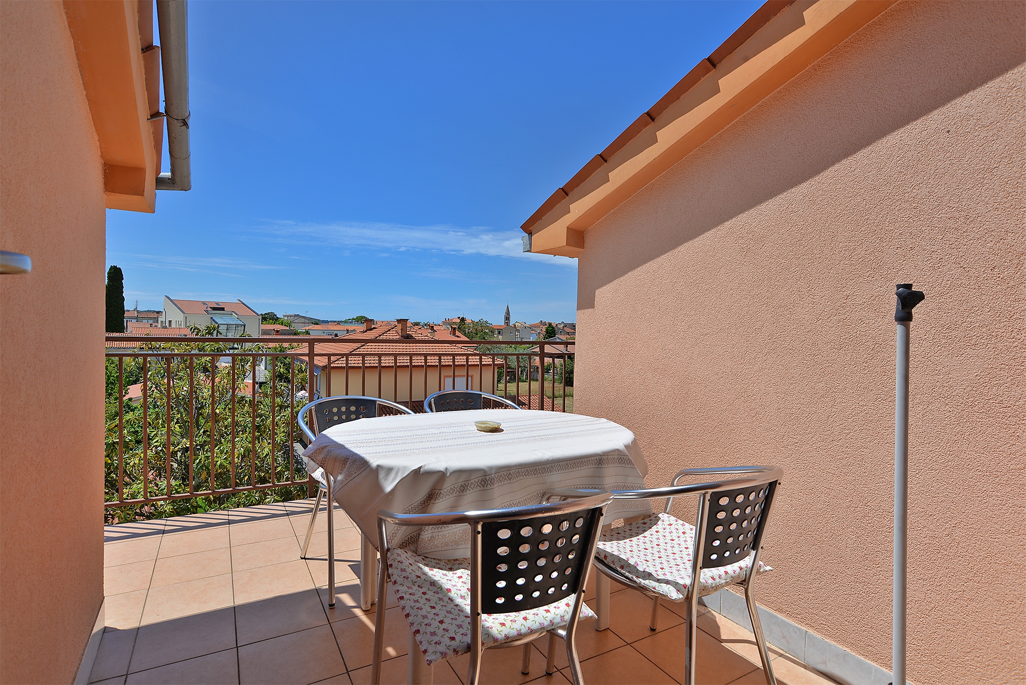 Two bedroom apartment with terrace and sea view Fažana  A-a