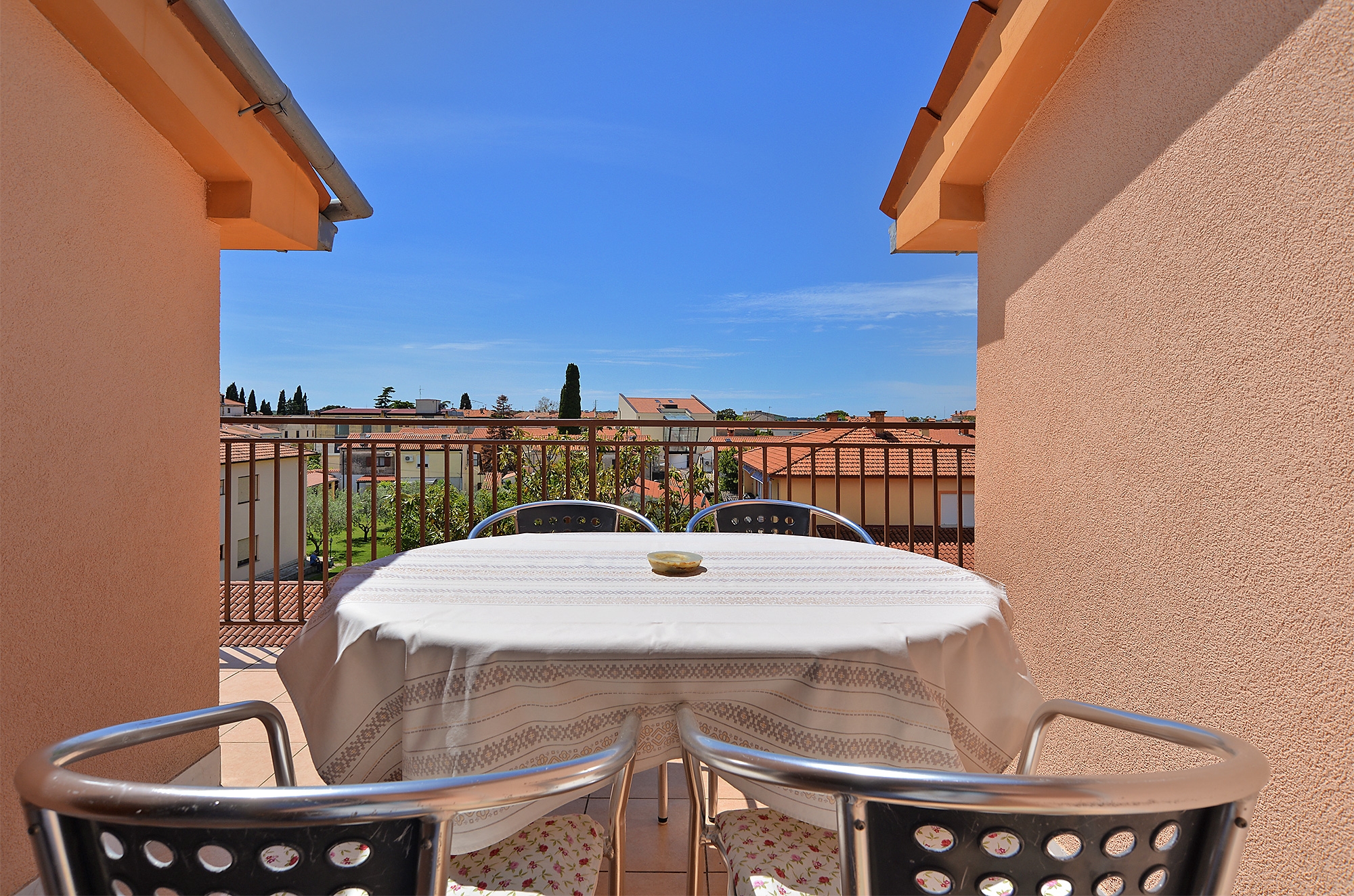 Two bedroom apartment with terrace and sea view Fažana  A-a