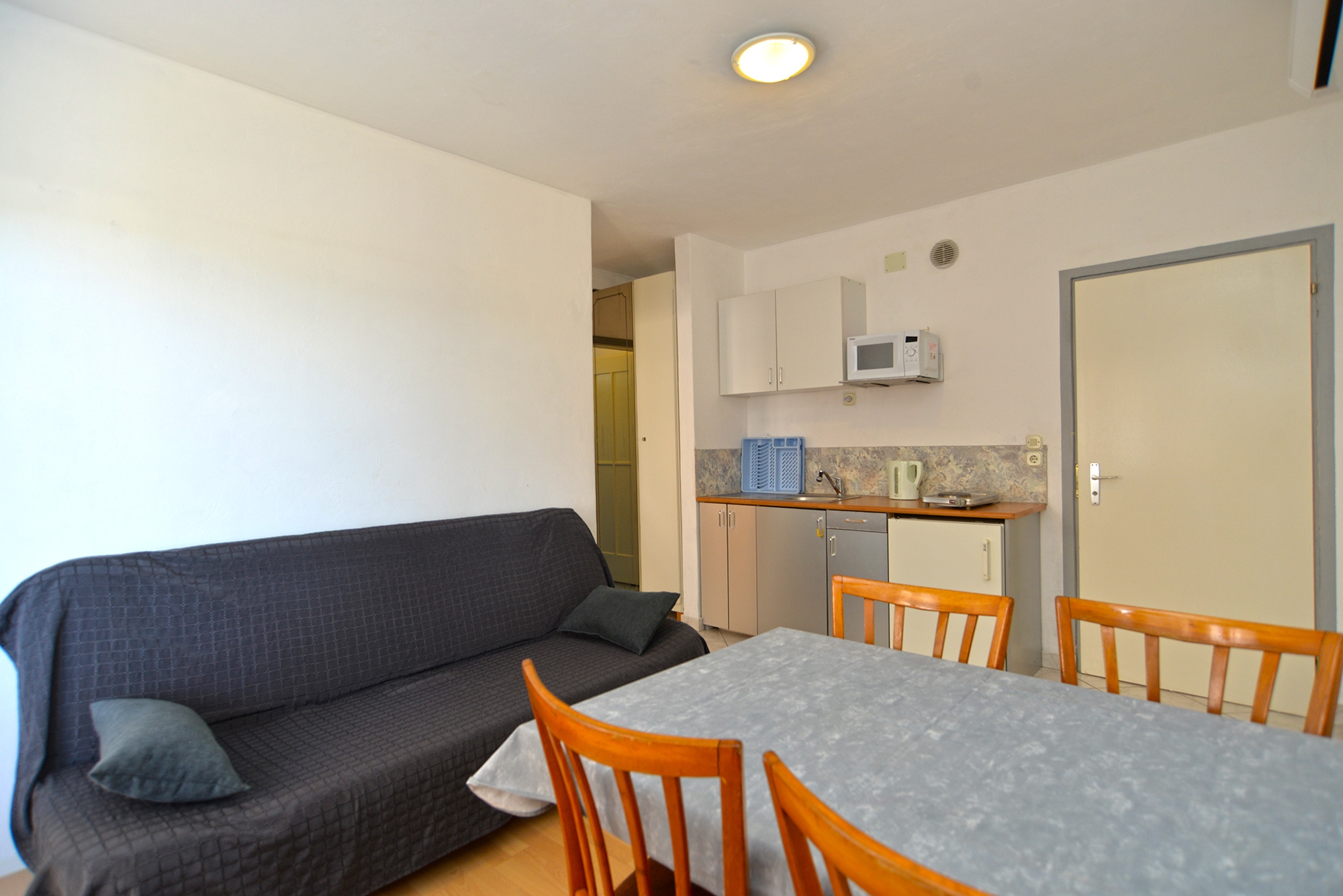 One bedroom apartment with terrace Štinjan, Pula  A-g