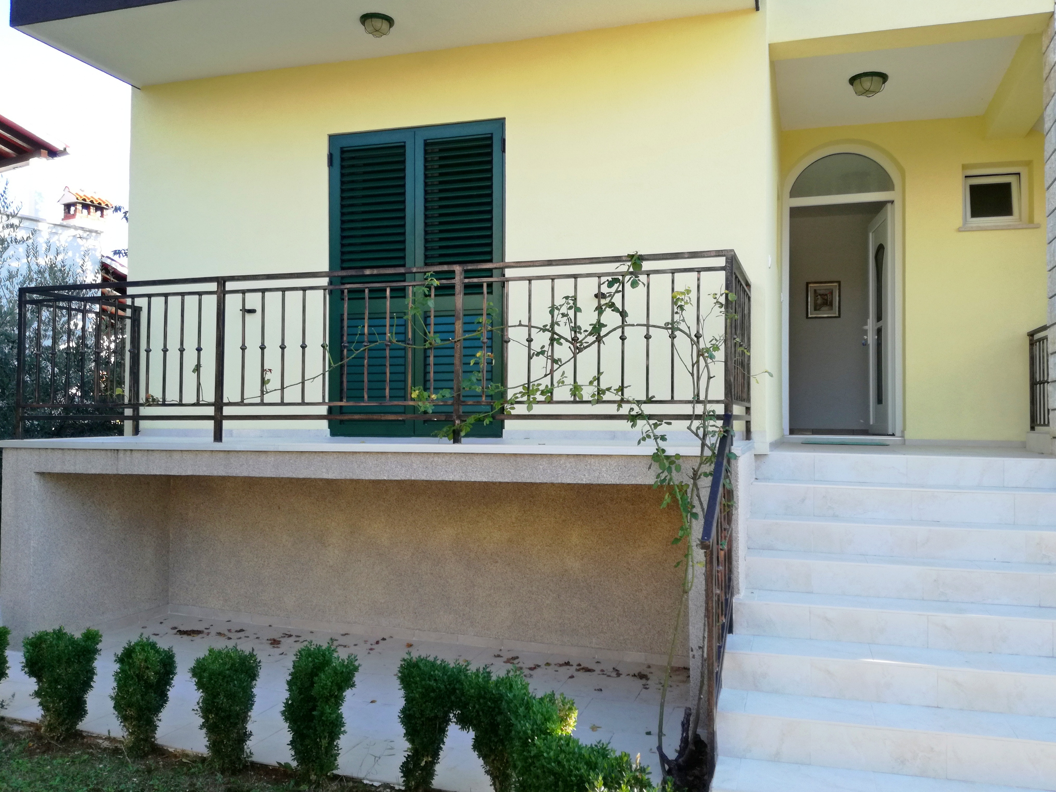 Two bedroom apartment with terrace Poreč  A-a