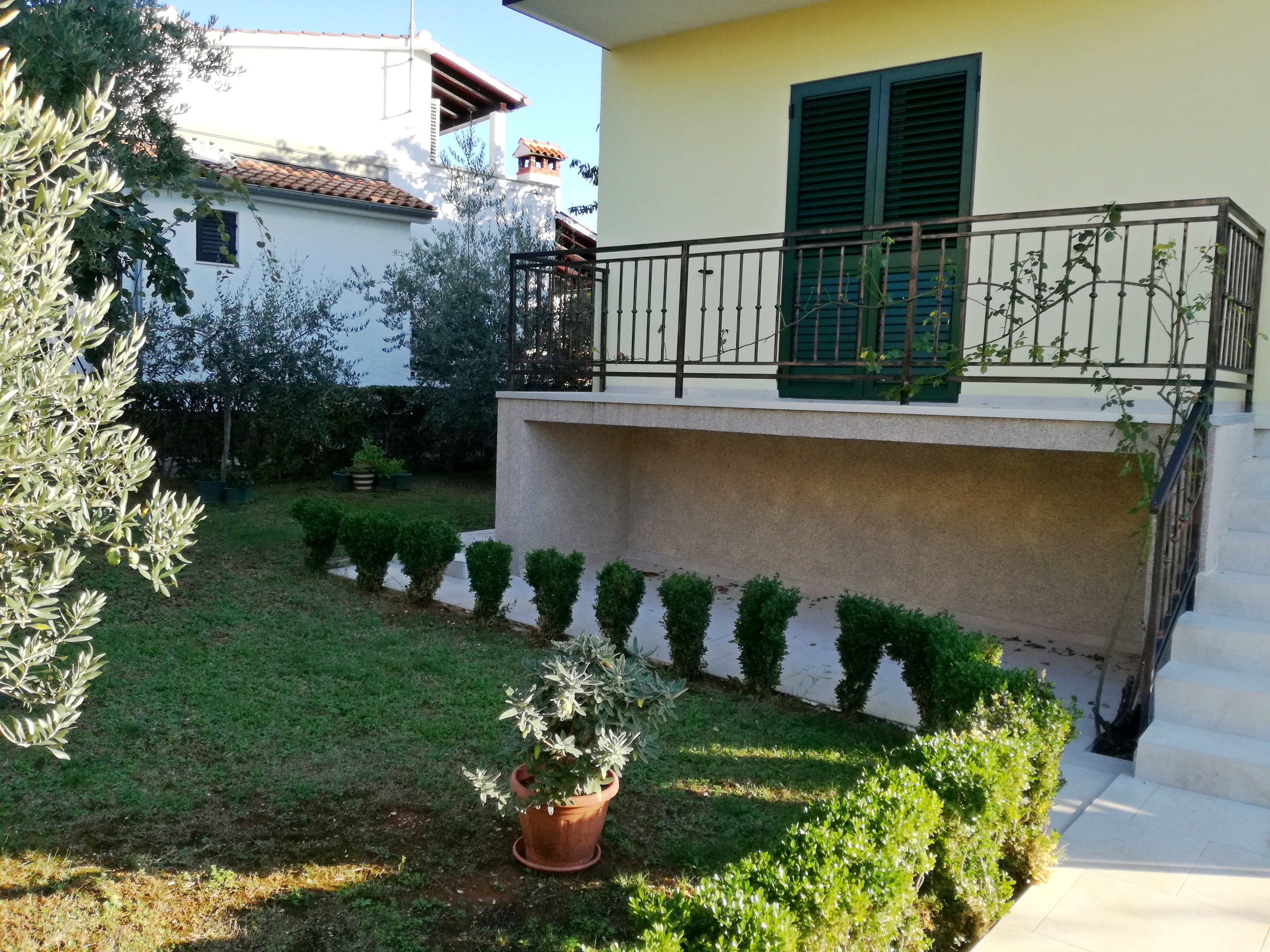 Two bedroom apartment with terrace Poreč  A-a