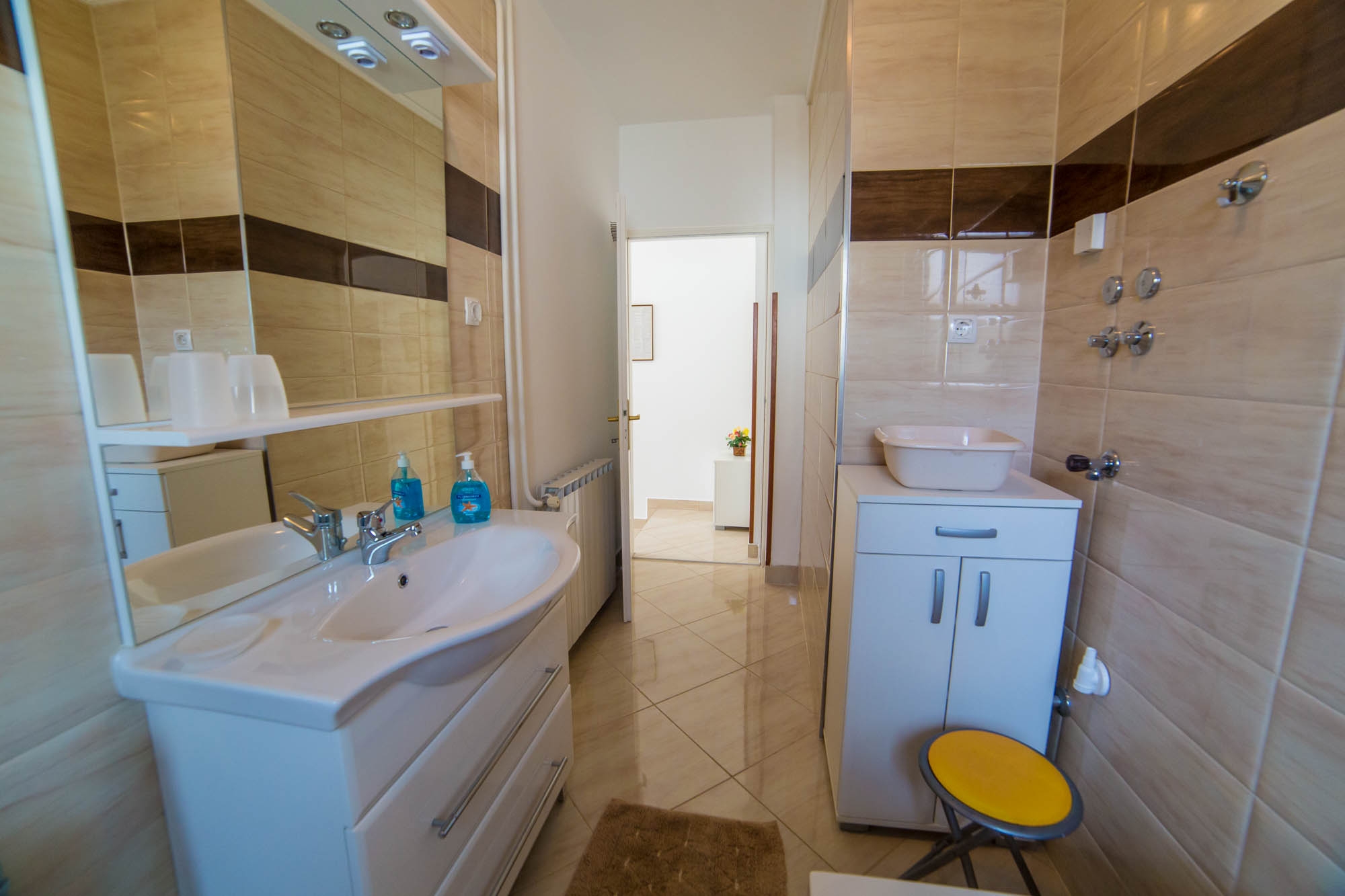 Two bedroom apartment with terrace Poreč  A-b