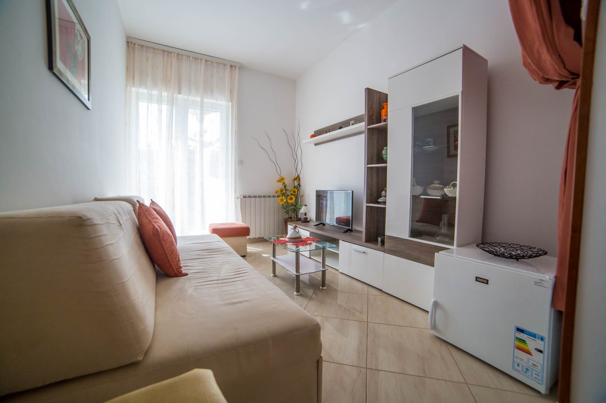 Two bedroom apartment with terrace Poreč (A-19657-b)