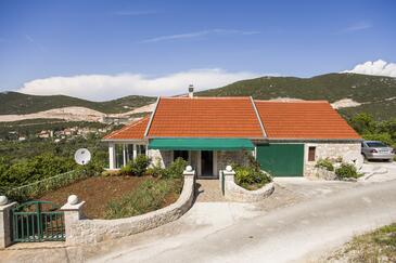 Brijesta, Pelješac, Property 19659 - Vacation Rentals with pebble beach.