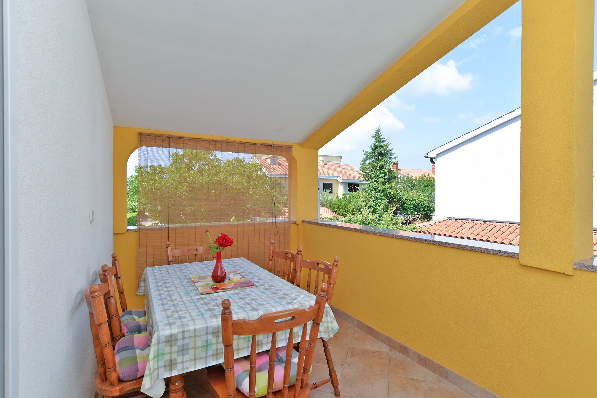 Three bedroom apartment with terrace Valbandon, Fažana  A-b