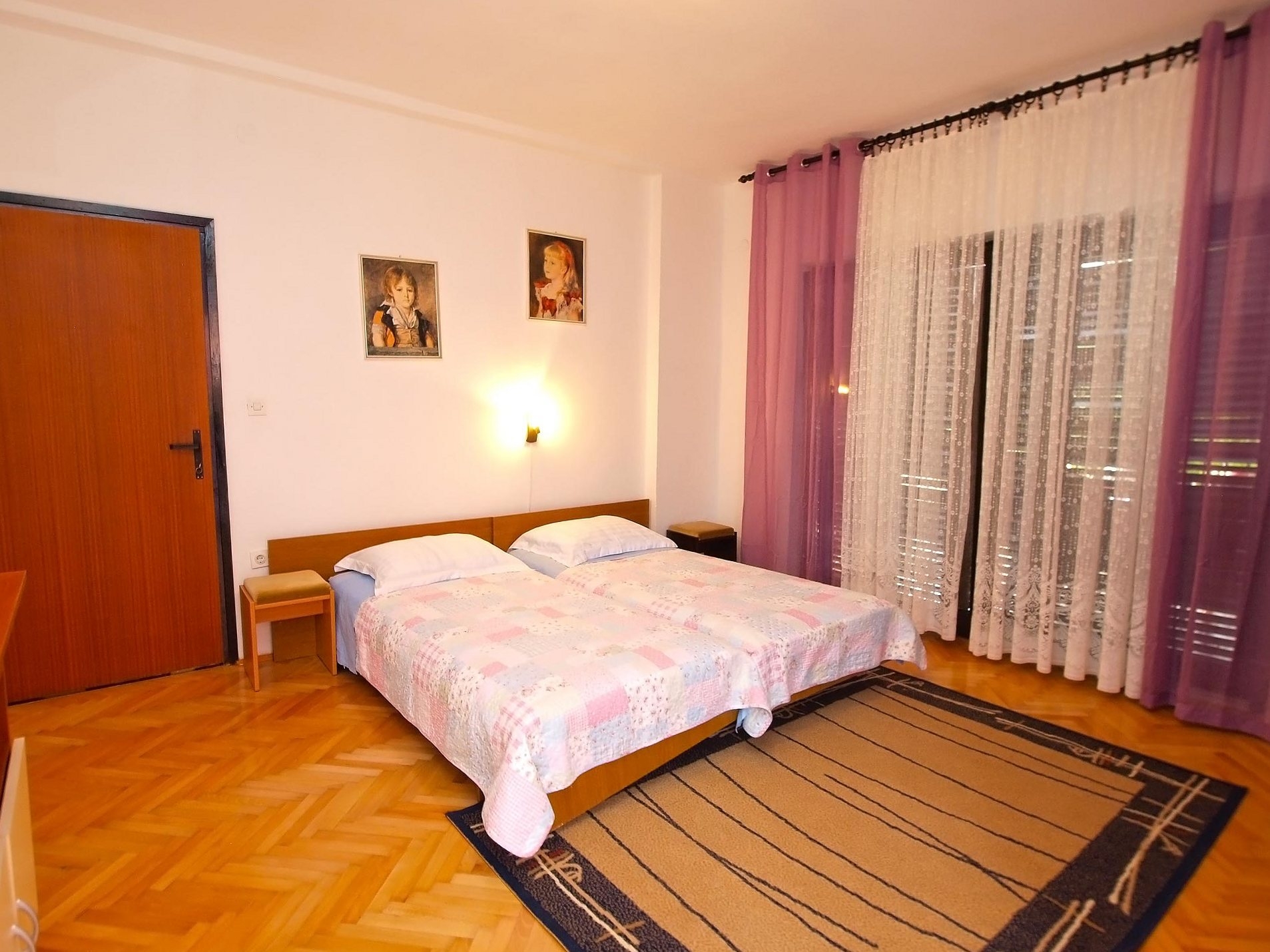 Two bedroom apartment with terrace Valbandon, Fažana  A-a