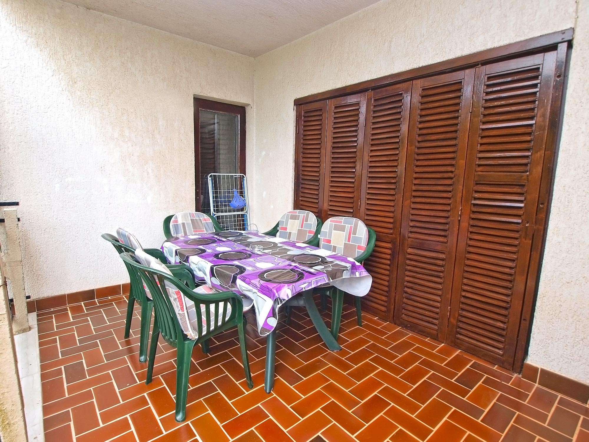Two bedroom apartment with terrace Valbandon, Fažana  A-a