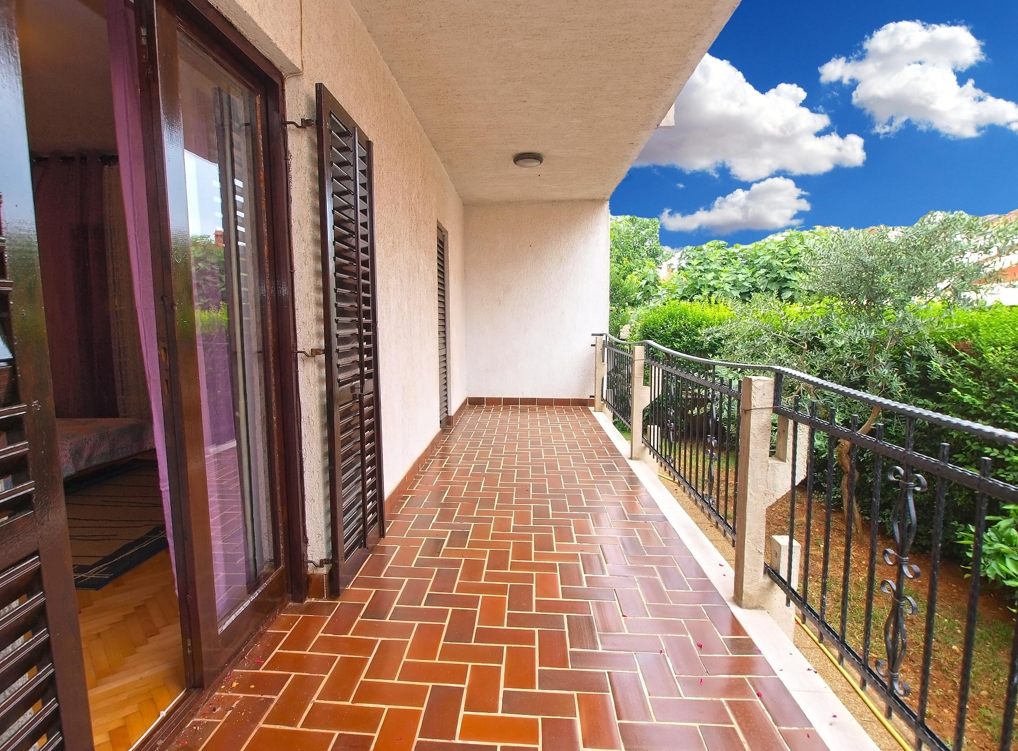 Two bedroom apartment with terrace Valbandon, Fažana  A-a