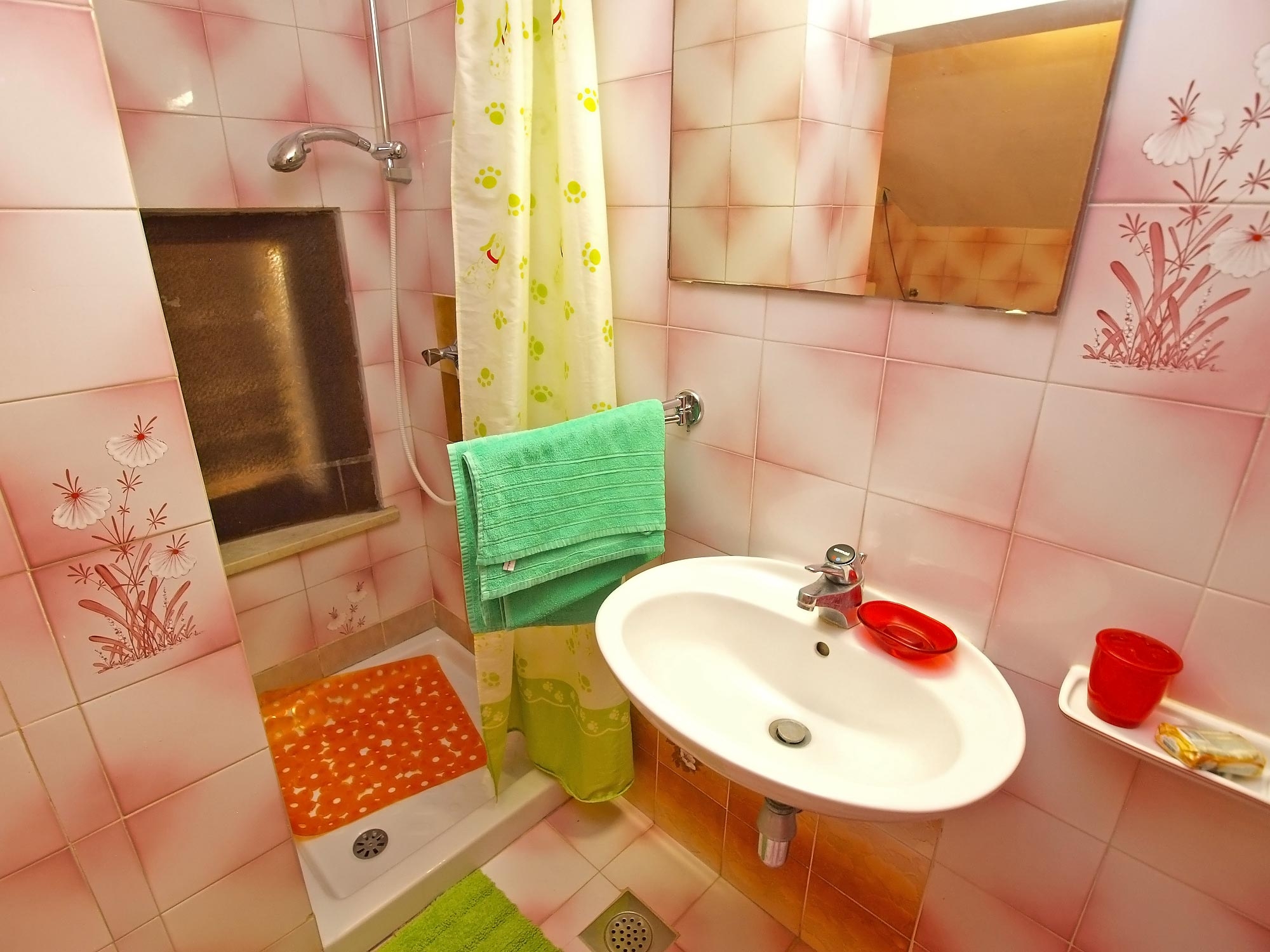 Two bedroom apartment with terrace Valbandon, Fažana  A-c