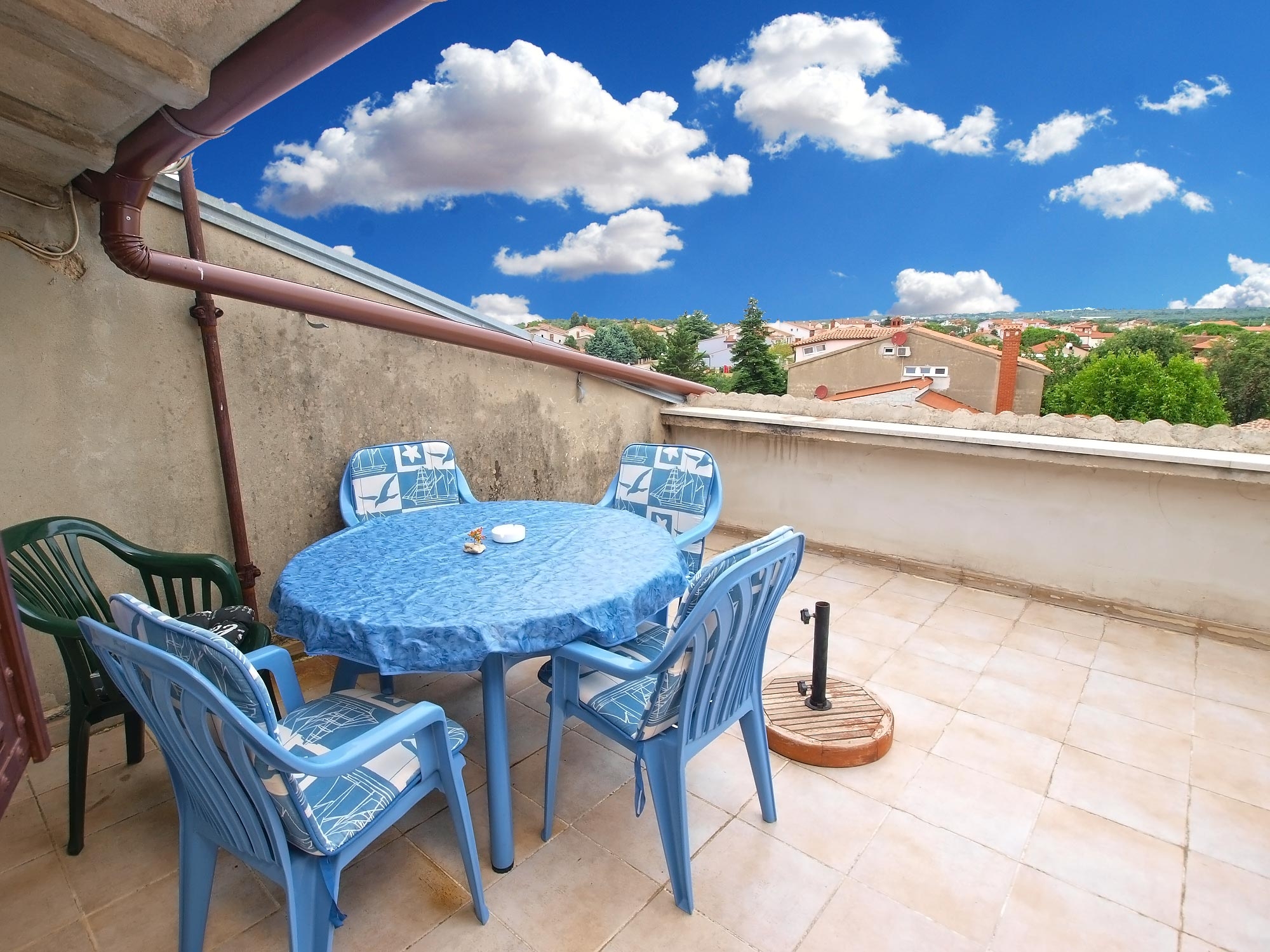 Two bedroom apartment with terrace Valbandon, Fažana (A-19685-c) Two bedroom apartment with terrace Valbandon, Fažana (A-19685-c)