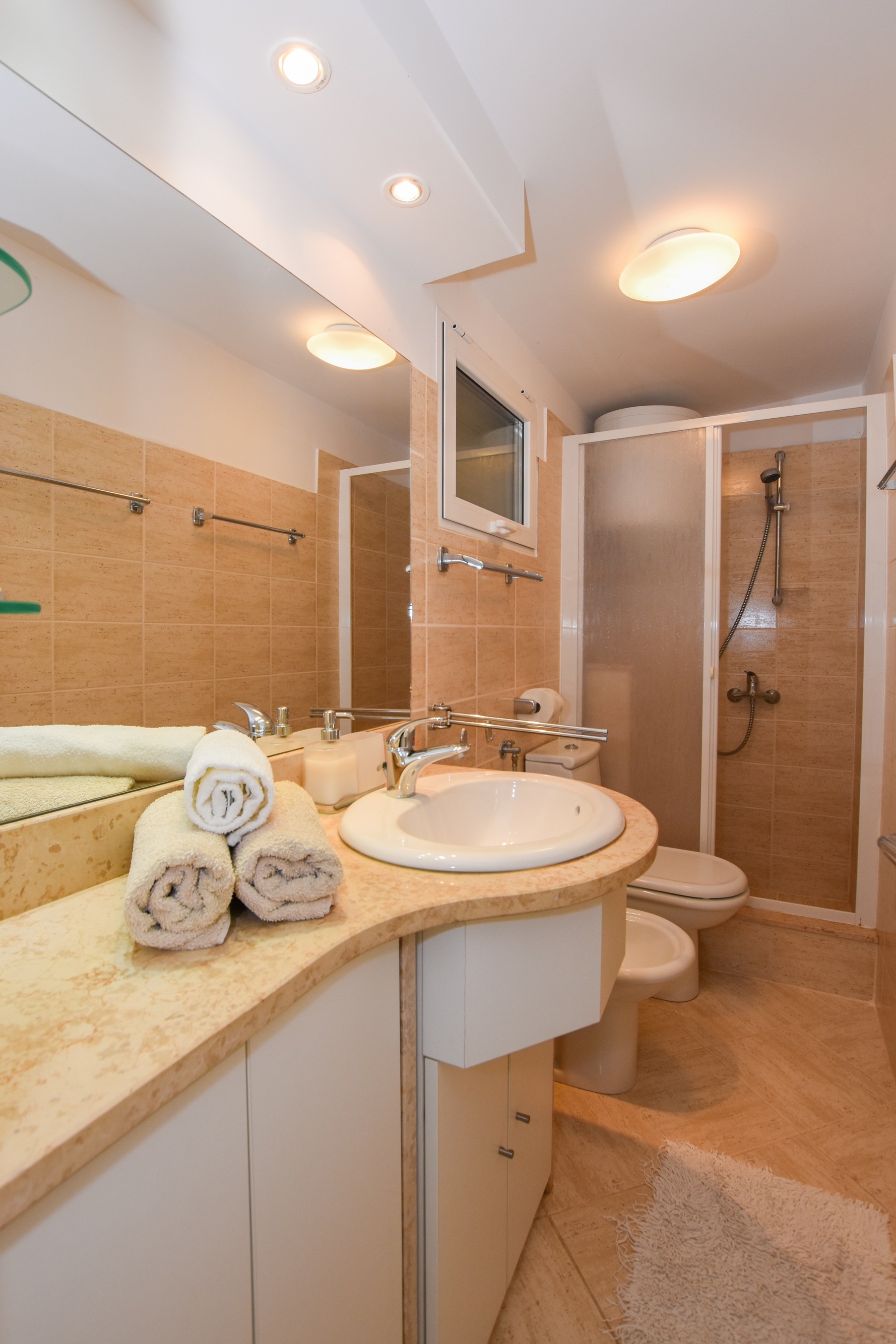 Three bedroom house with terrace Mandre, Pag  K