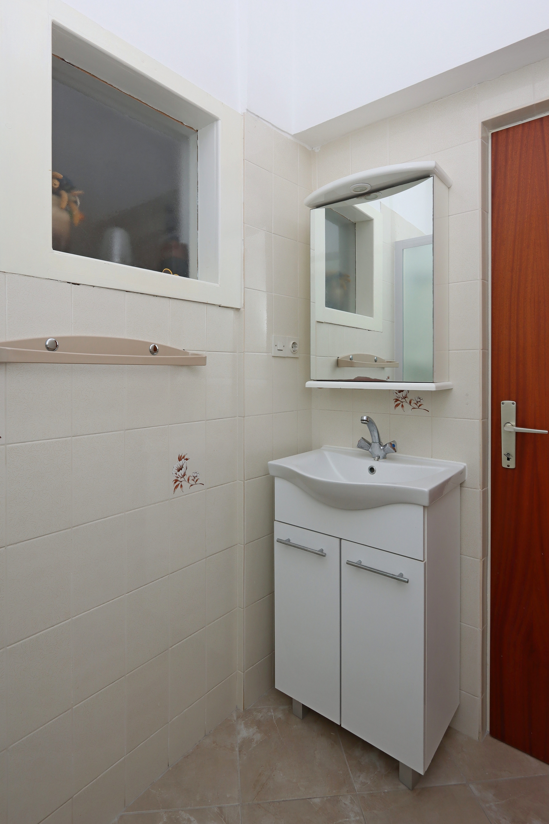 One bedroom apartment with terrace Banjol, Rab  A-b