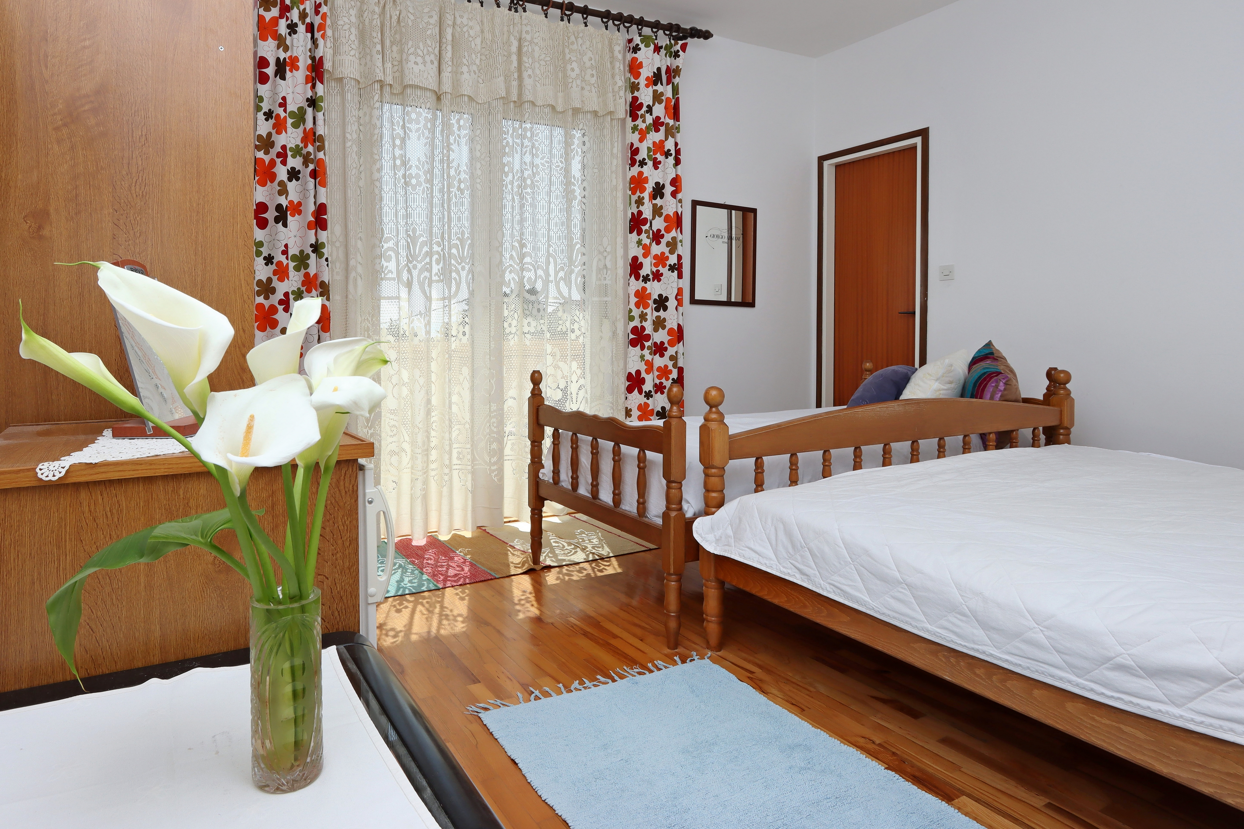 Room with balcony Banjol, Rab (S-19692-a) Room with balcony Banjol, Rab (S-19692-a)