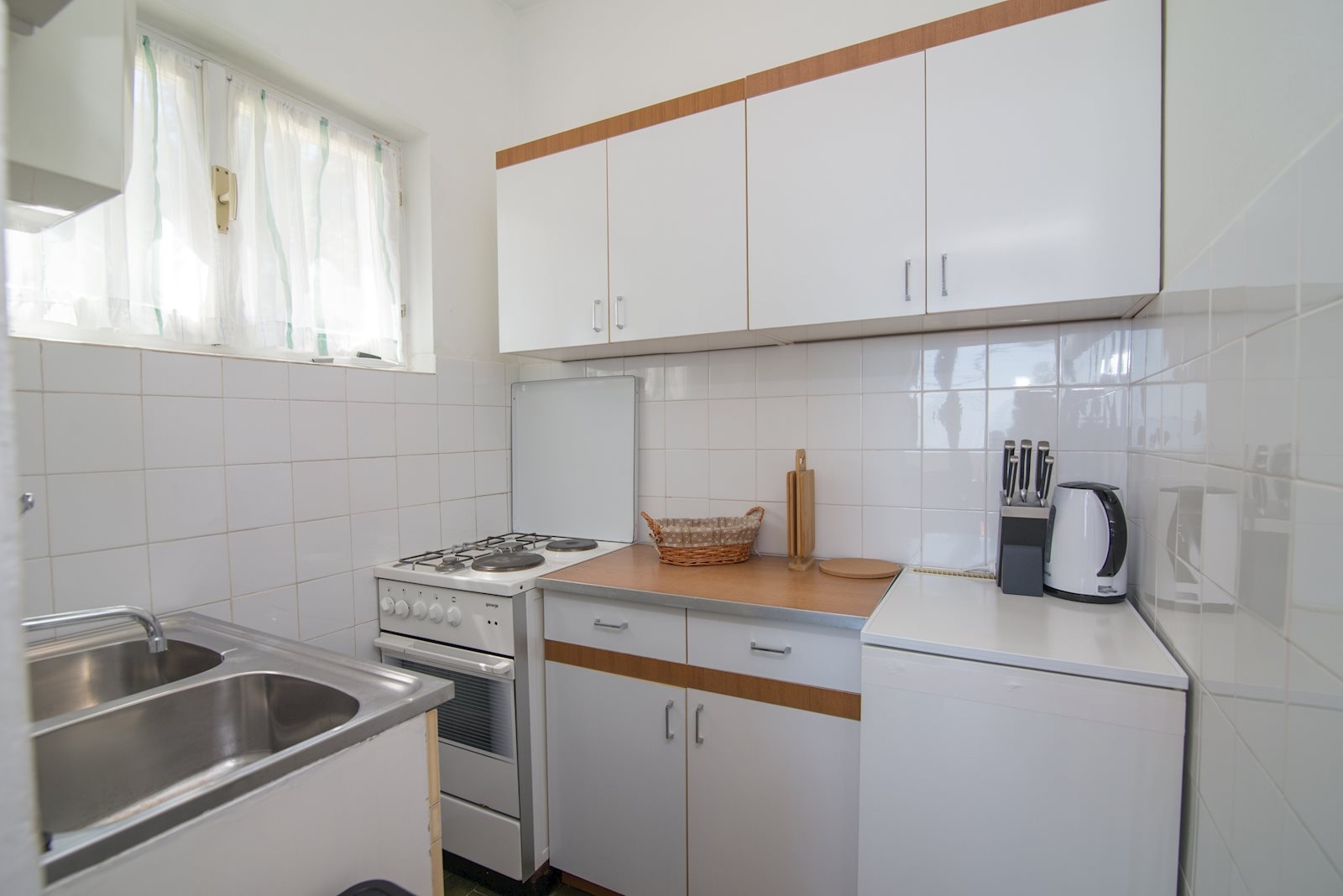 Two bedroom apartment with terrace Veli Lošinj, Lošinj  A-a