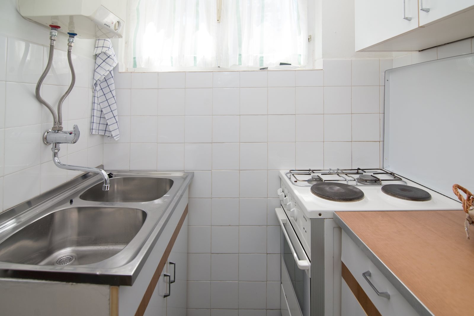 Two bedroom apartment with terrace Veli Lošinj, Lošinj  A-a