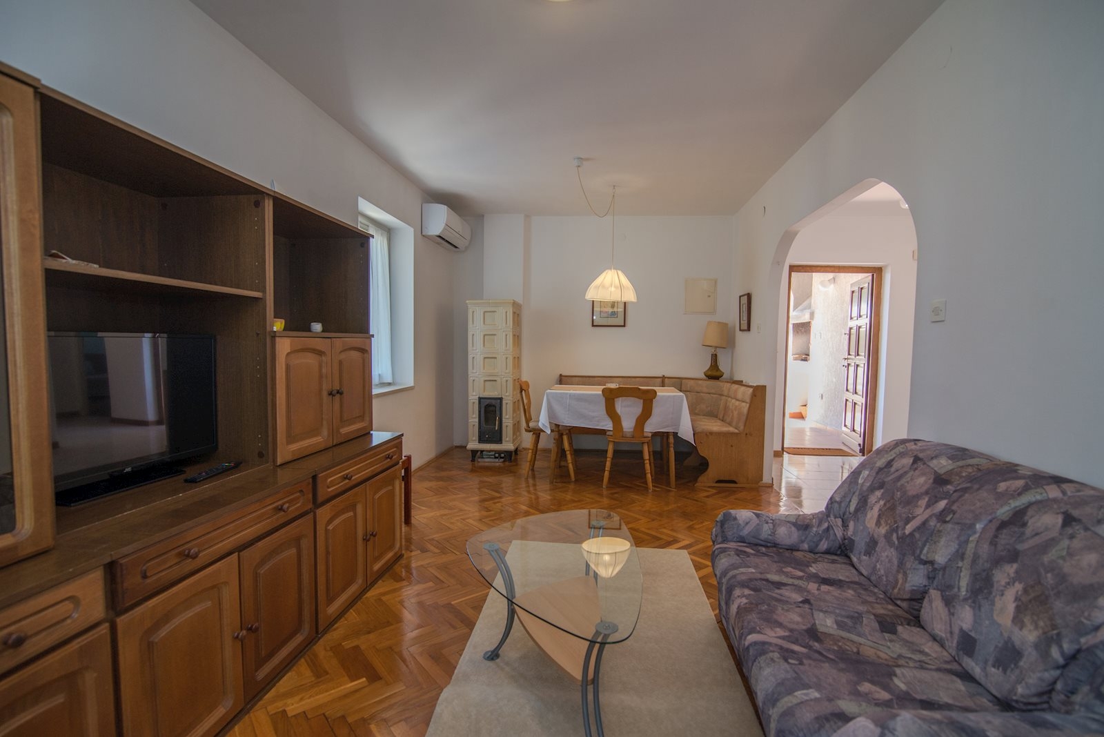 Two bedroom apartment with terrace Veli Lošinj, Lošinj  A-b