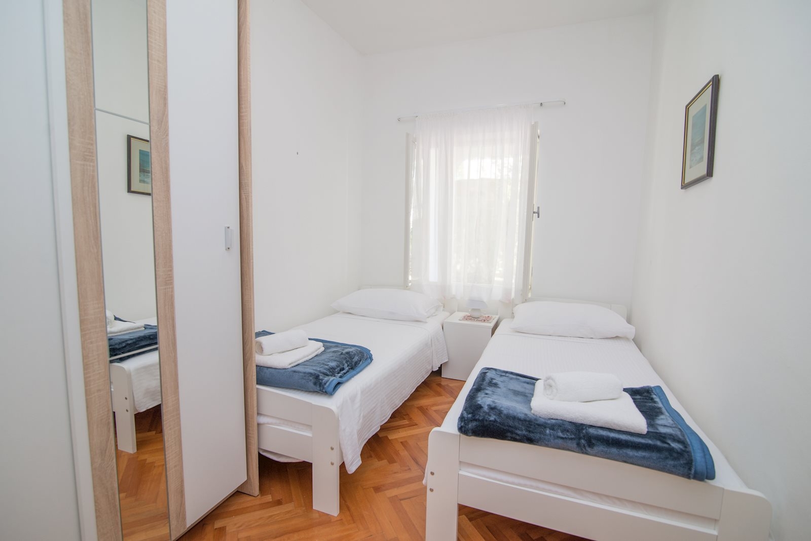 Two bedroom apartment with terrace Veli Lošinj, Lošinj  A-c