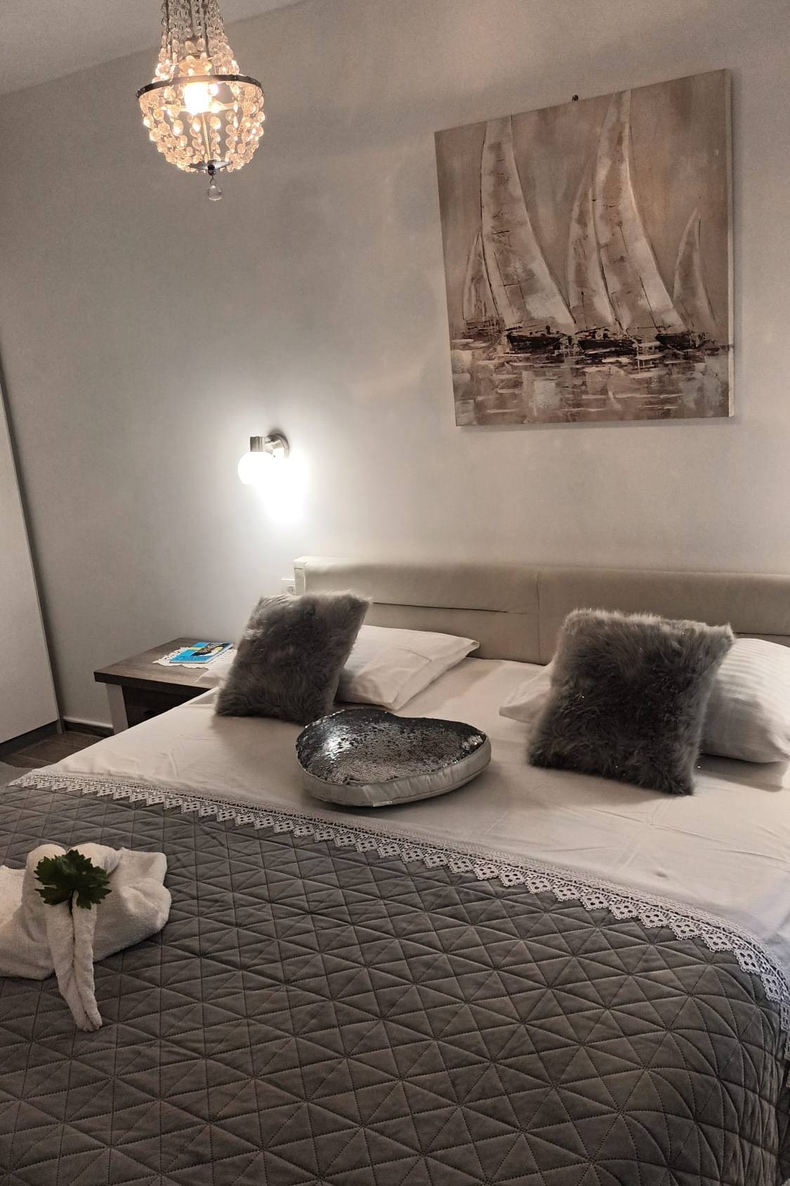 Three bedroom house with terrace and sea view Cove Babina, Korčula  K