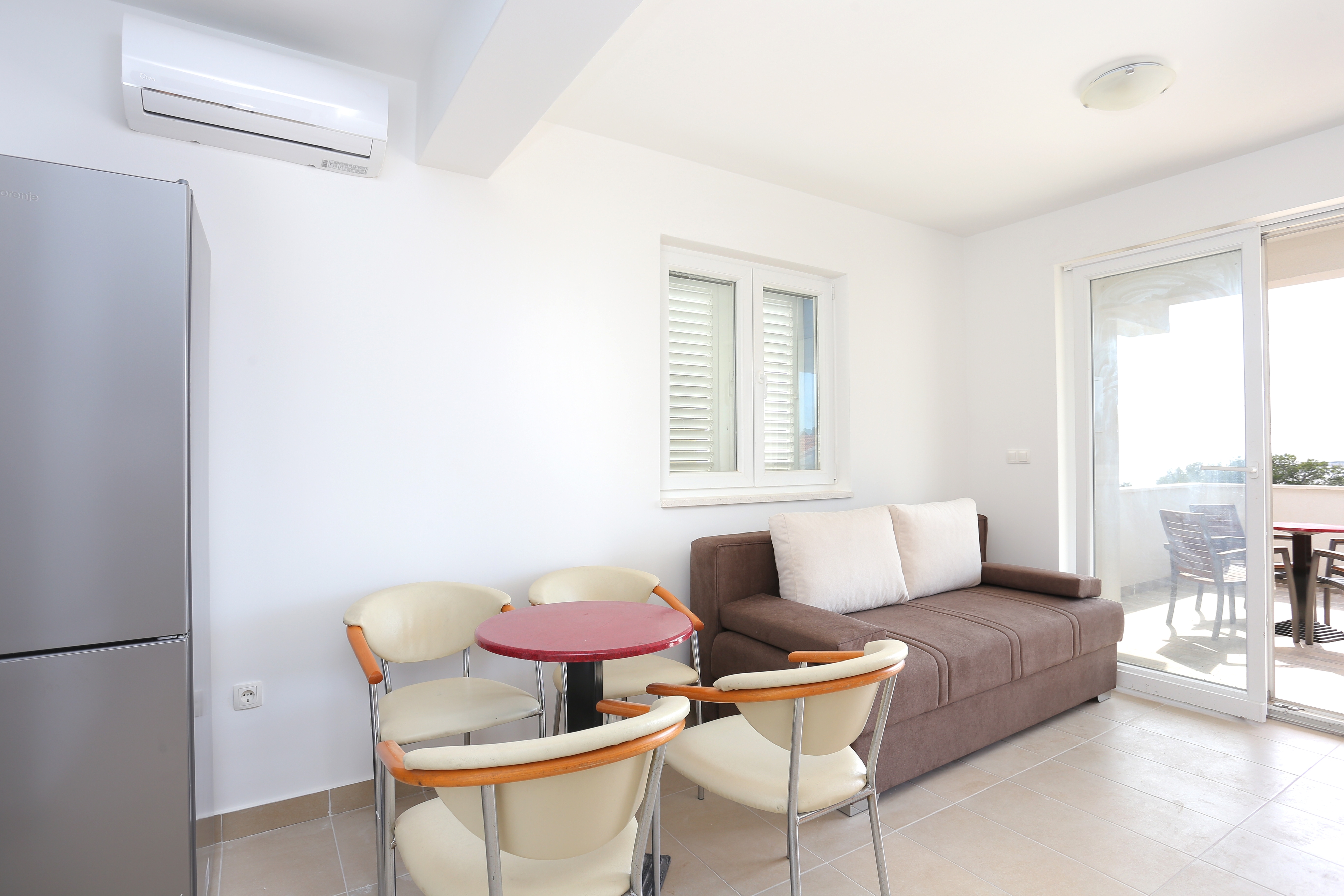 Top Rogoznica Kanica Top Rogoznica Kanica