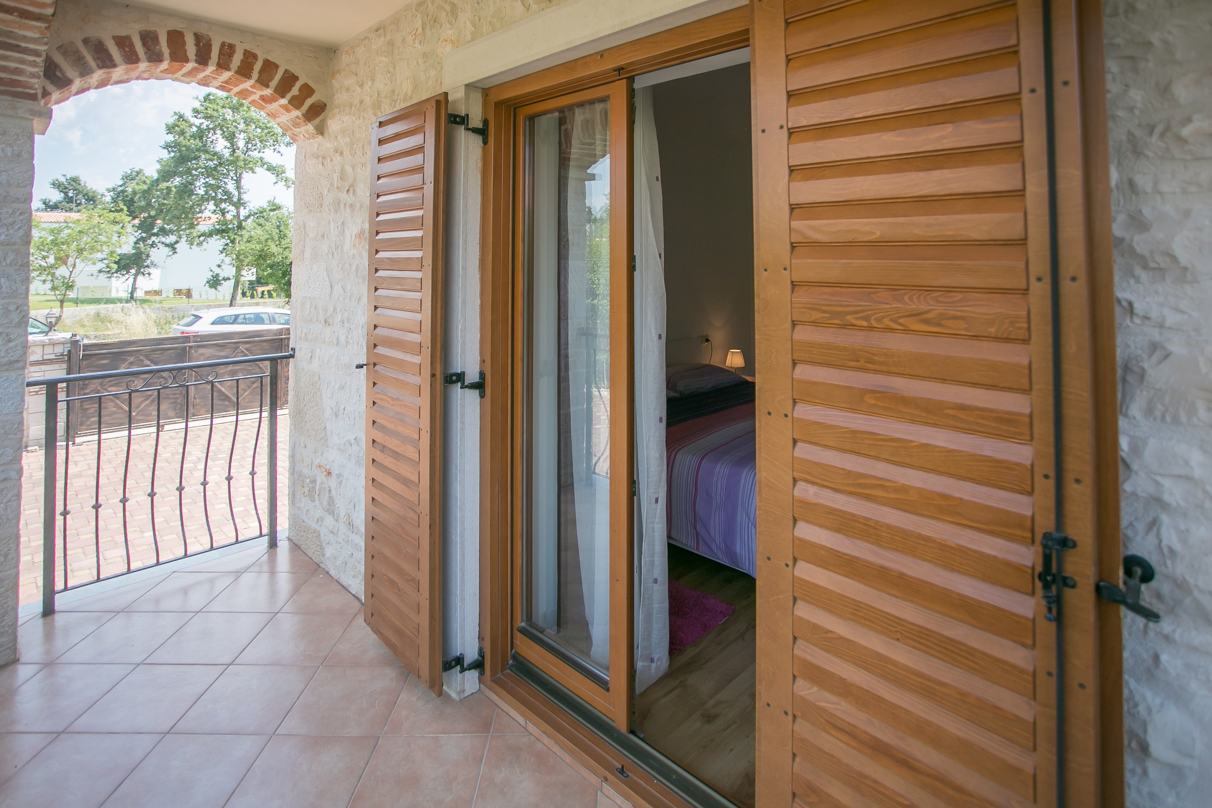 Comfortable and spacious house with terrace Buići, Poreč  K