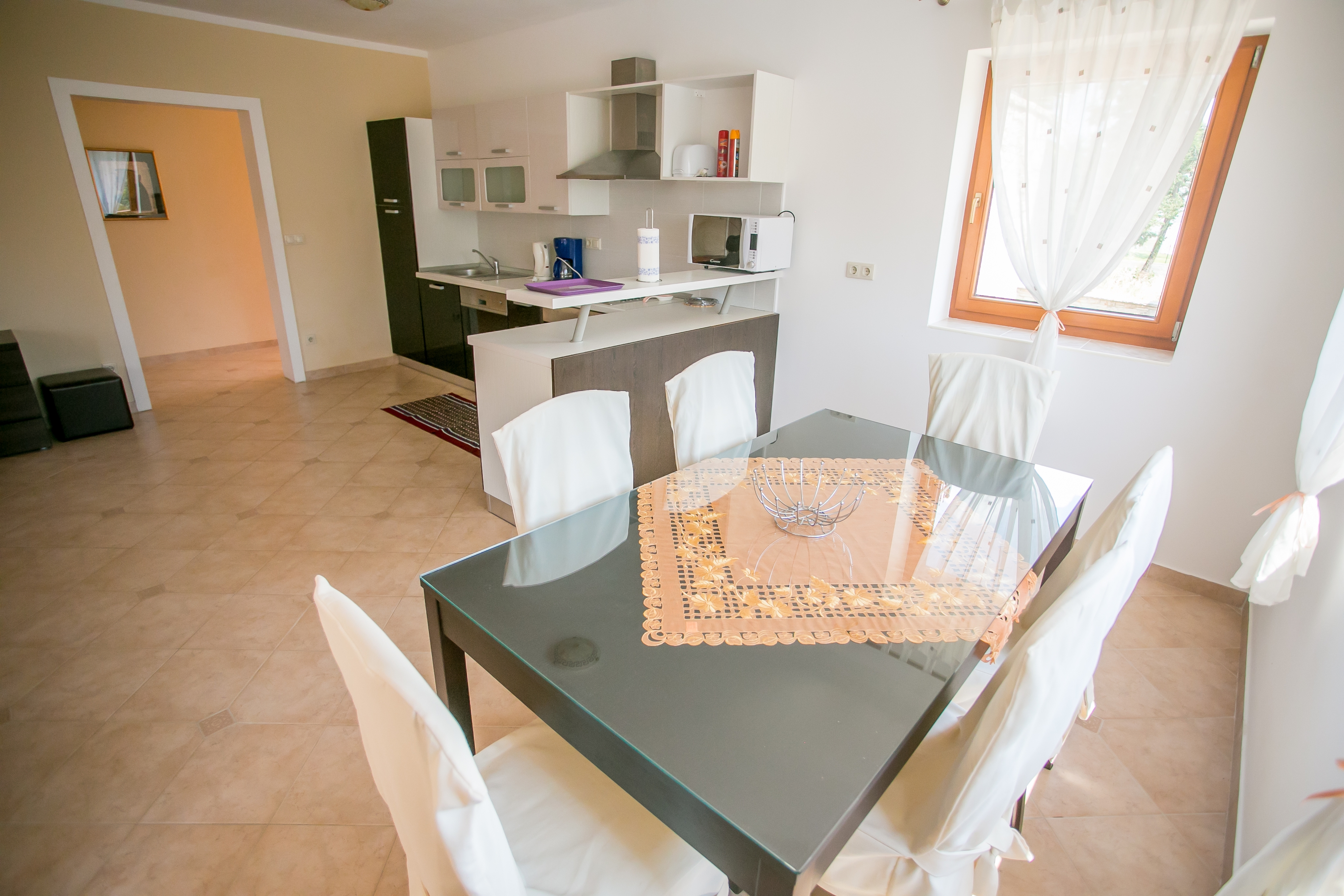 Comfortable and spacious house with terrace Buići, Poreč  K