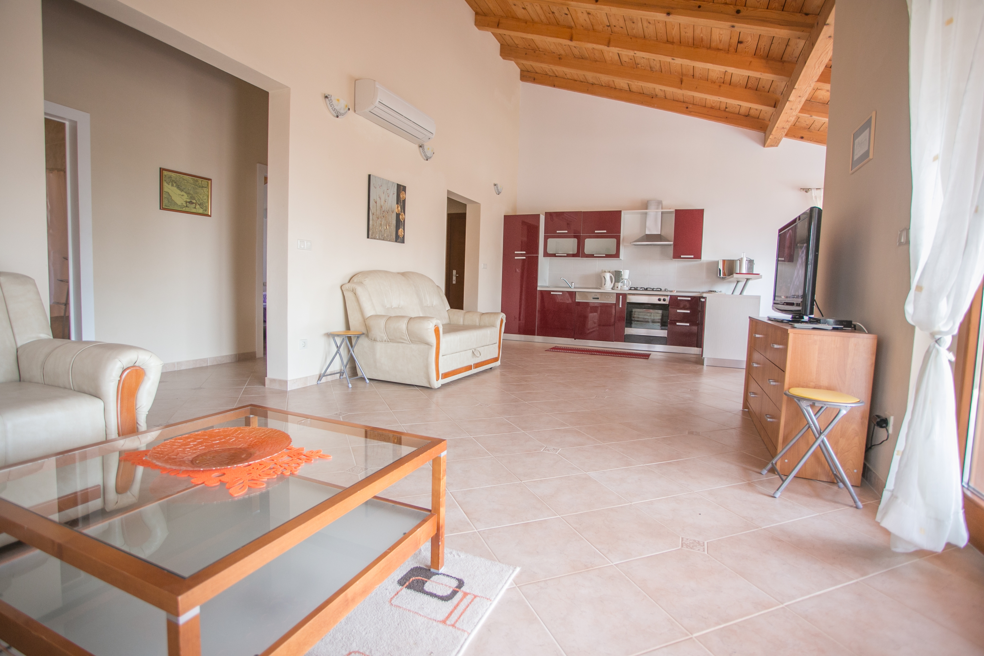 Comfortable and spacious house with terrace Buići, Poreč  K