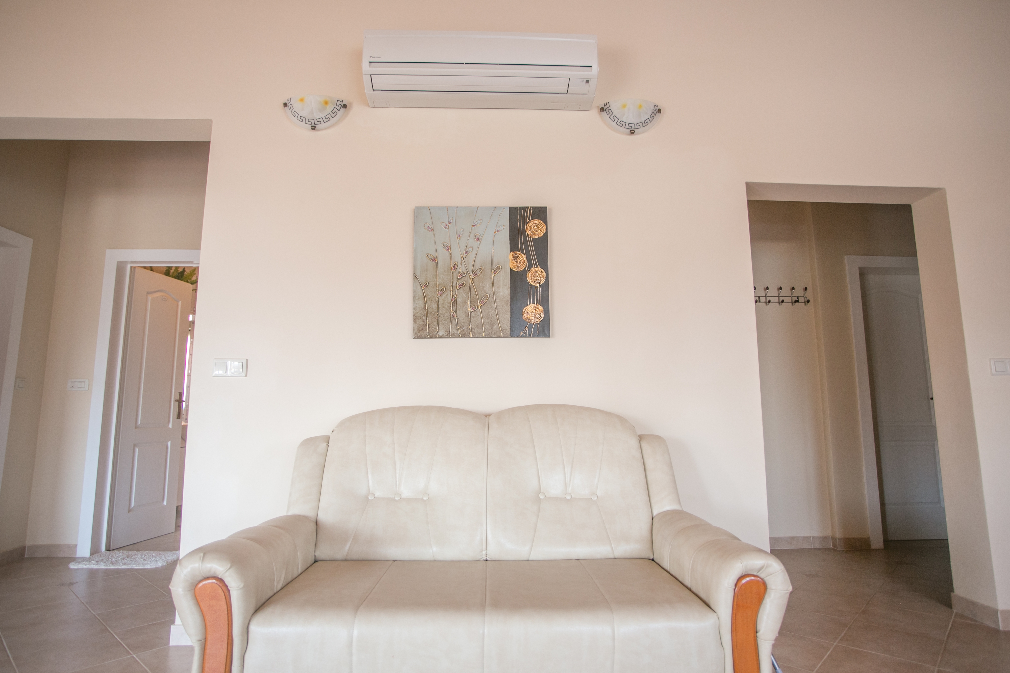 Comfortable and spacious house with terrace Buići, Poreč  K