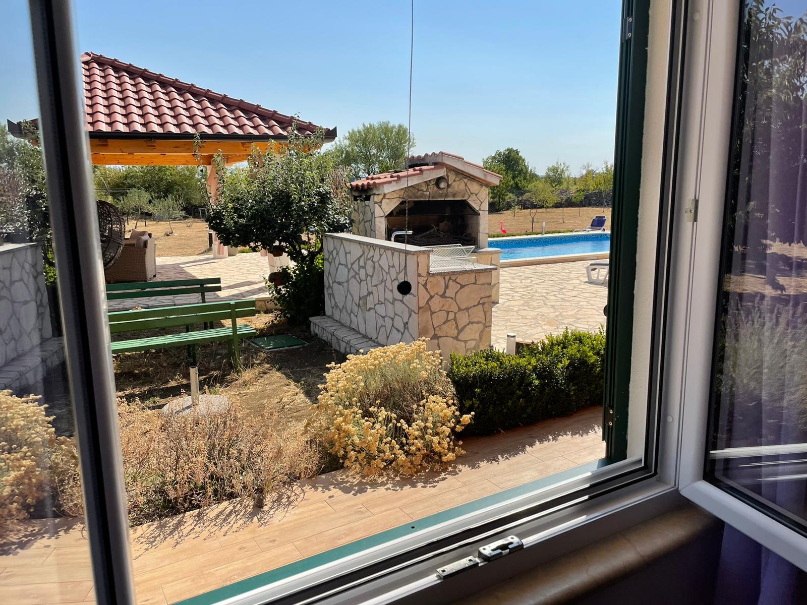 Three bedroom house with terrace Gornje Planjane, Zagora  K