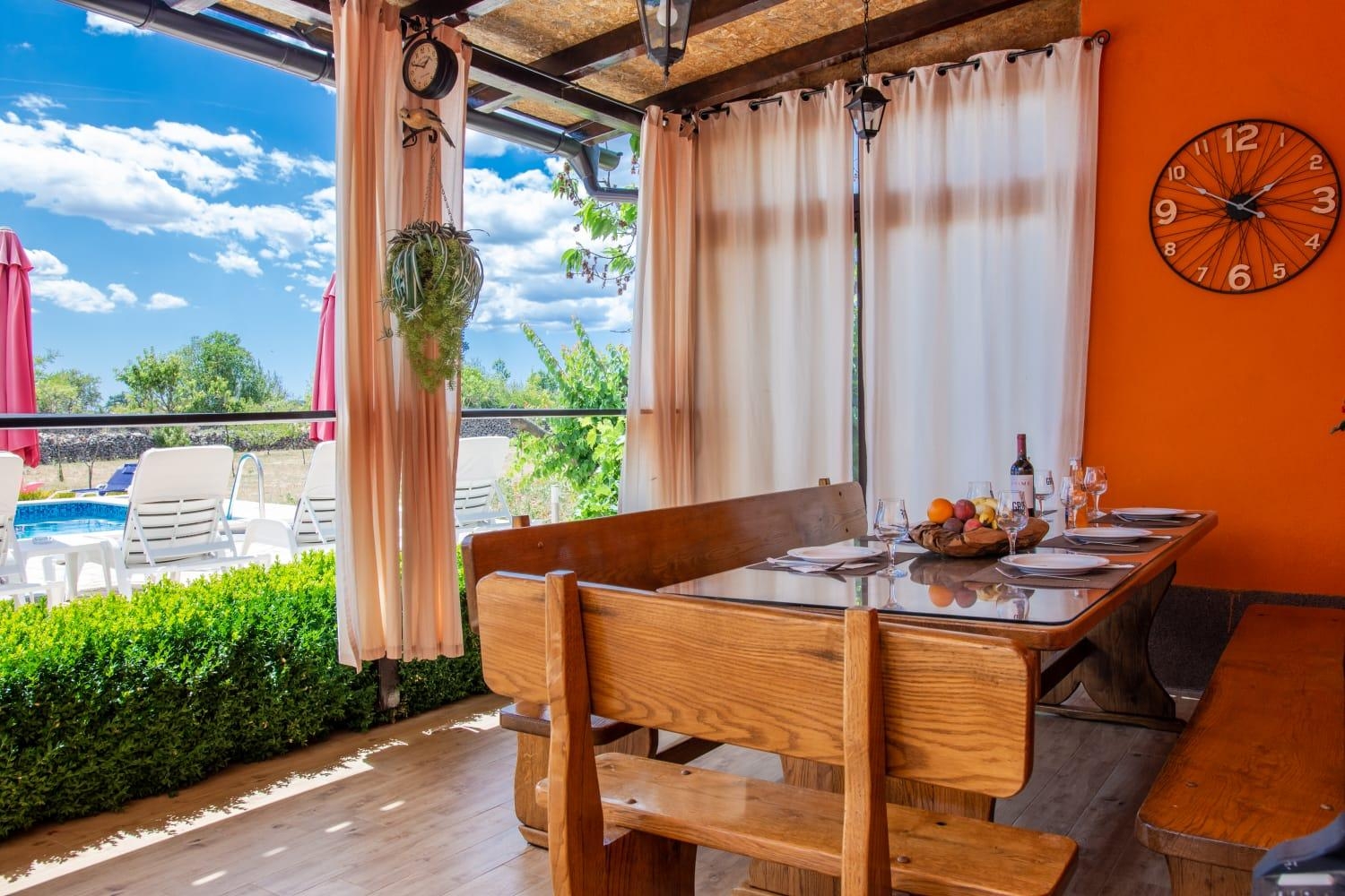 Three bedroom house with terrace Gornje Planjane, Zagora  K