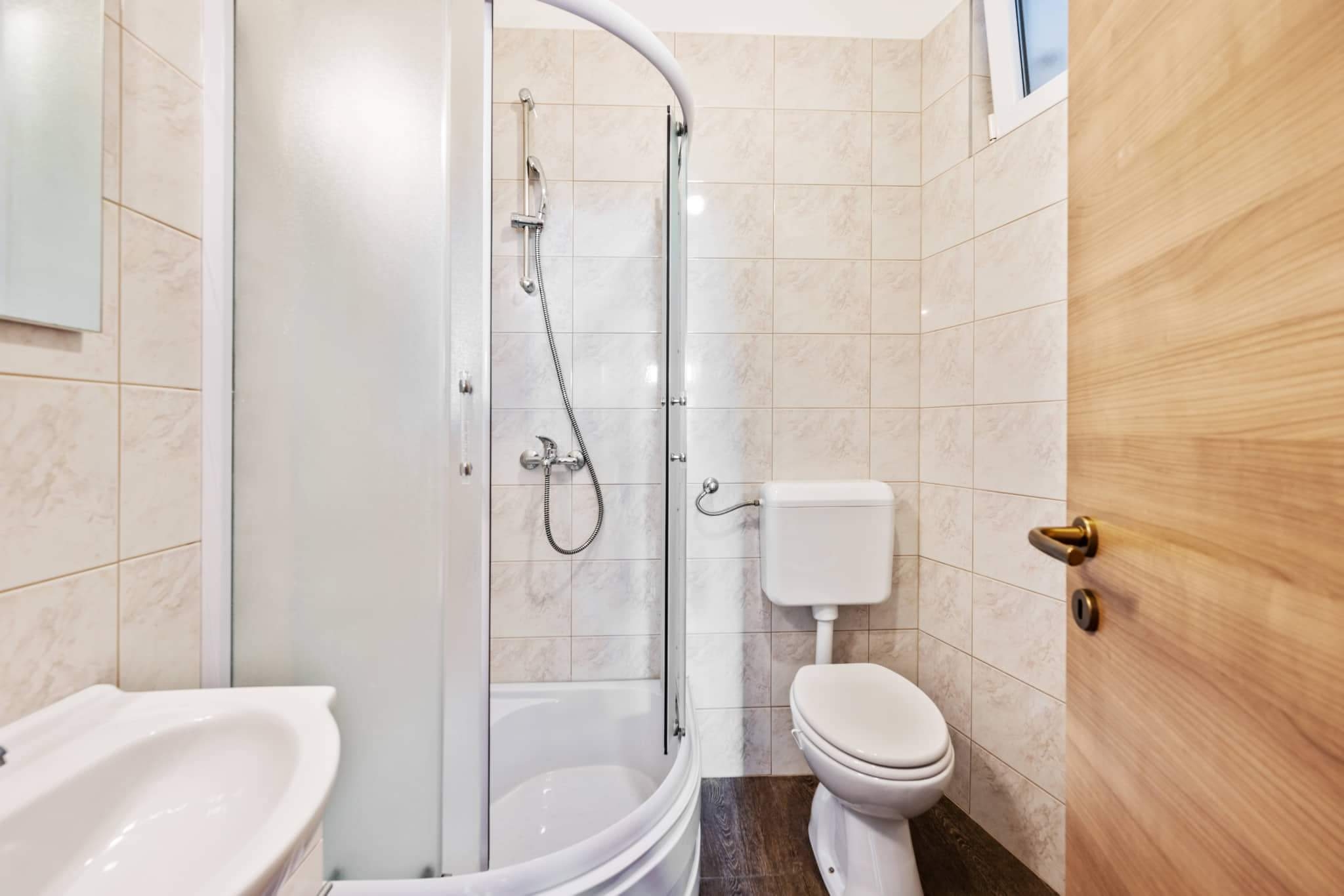 Four bedroom house with balcony and sea view Ražanj, Rogoznica  K