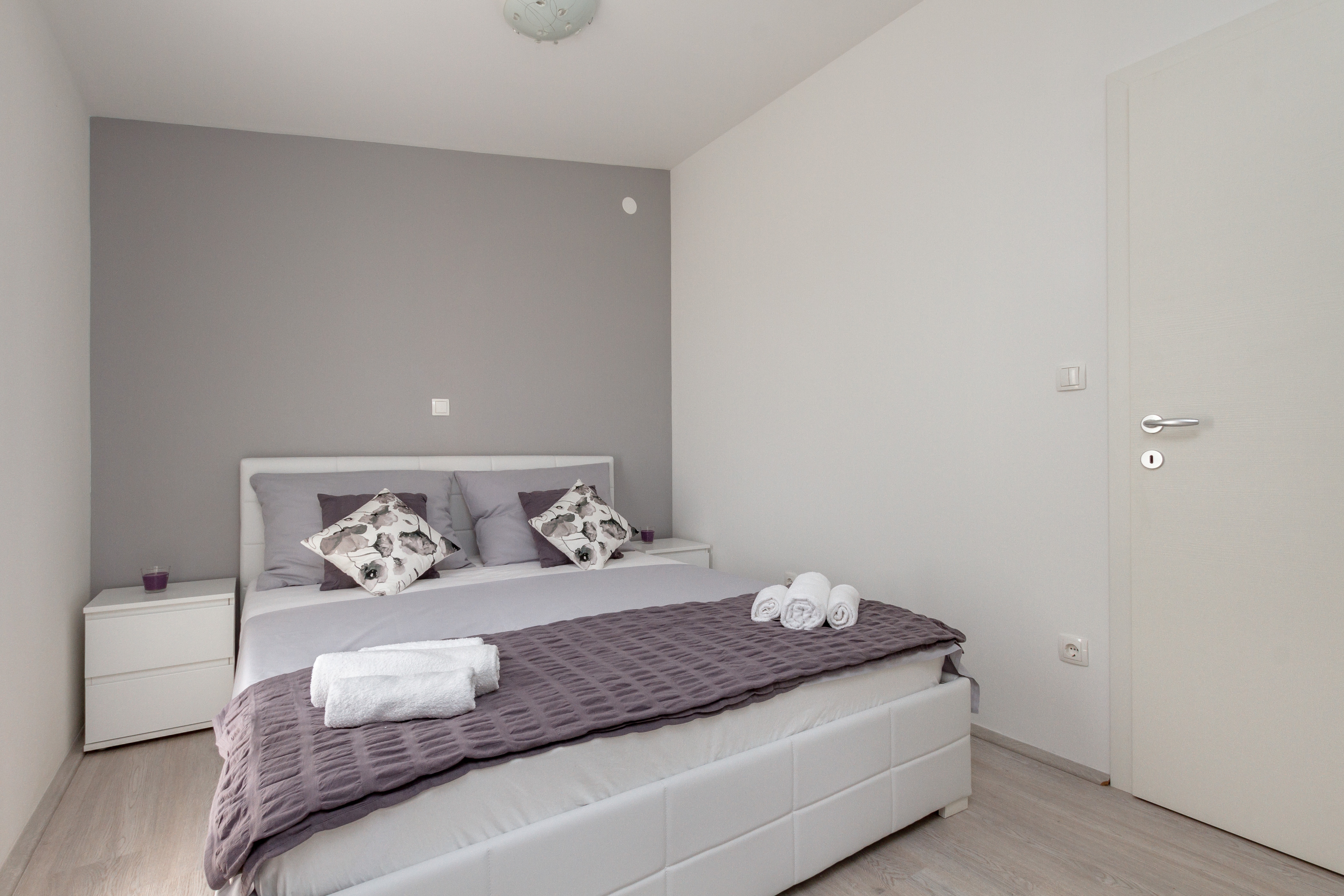 One bedroom apartment with terrace and sea view Kaštel Stari, Kaštela  A-a