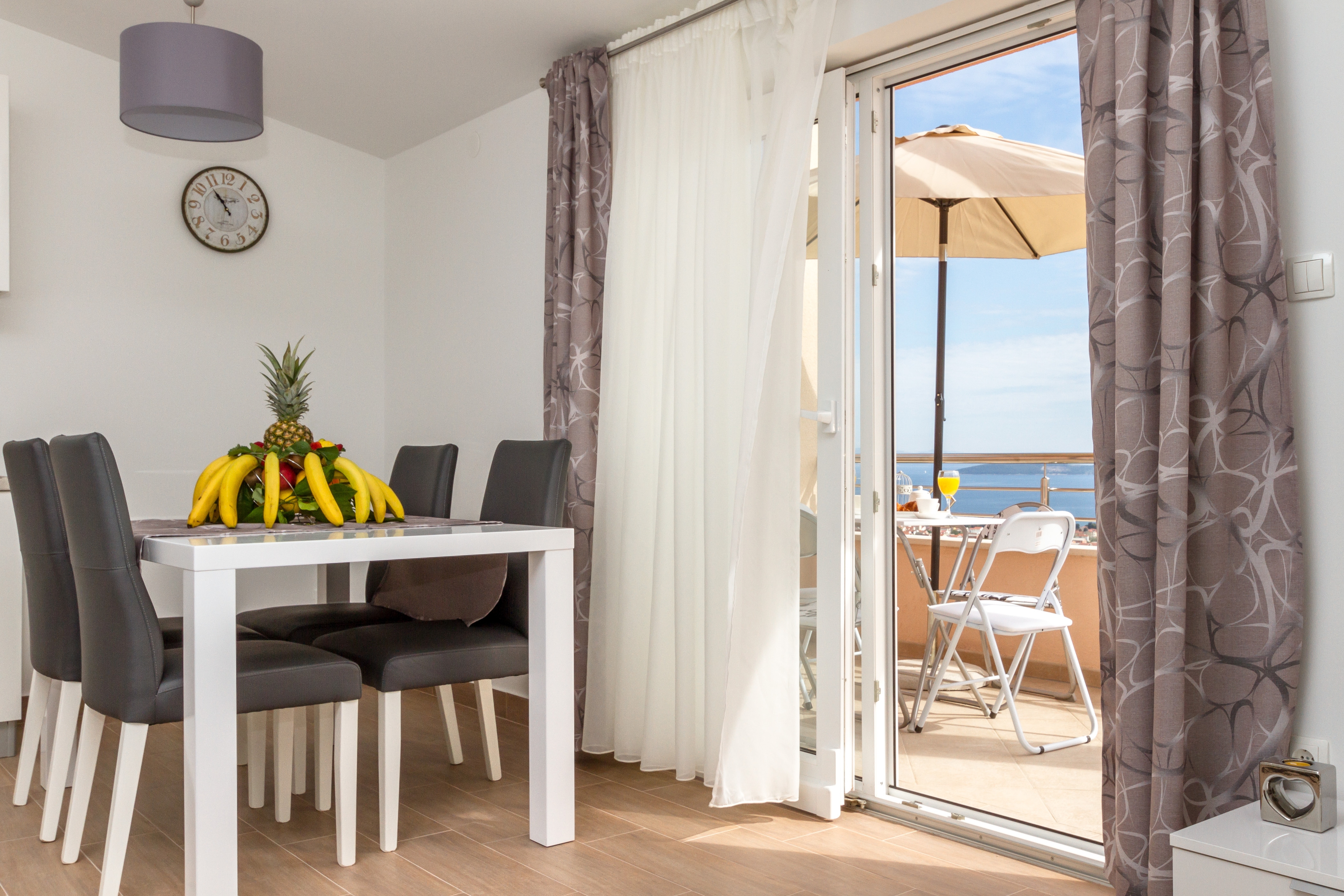 One bedroom apartment with terrace and sea view Kaštel Stari, Kaštela (A-19740-a)