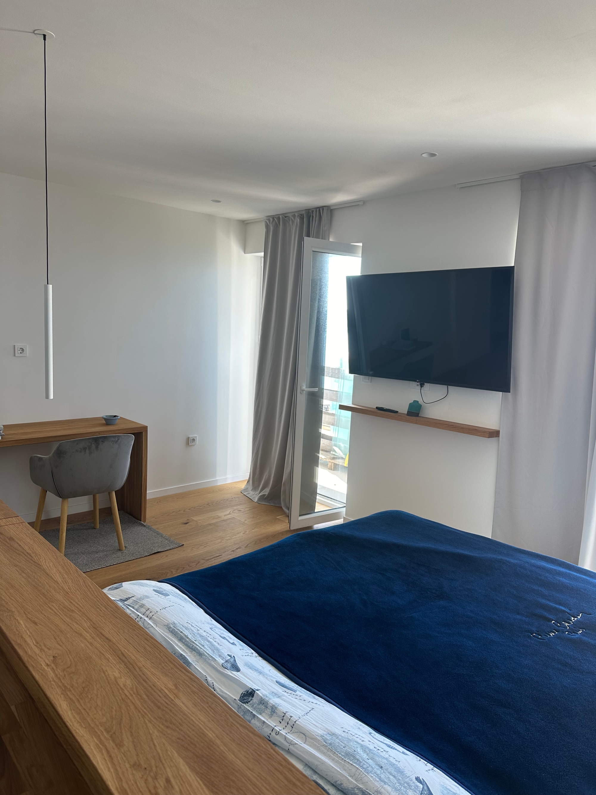 Three bedroom apartment near beach Banjol, Rab  A-a