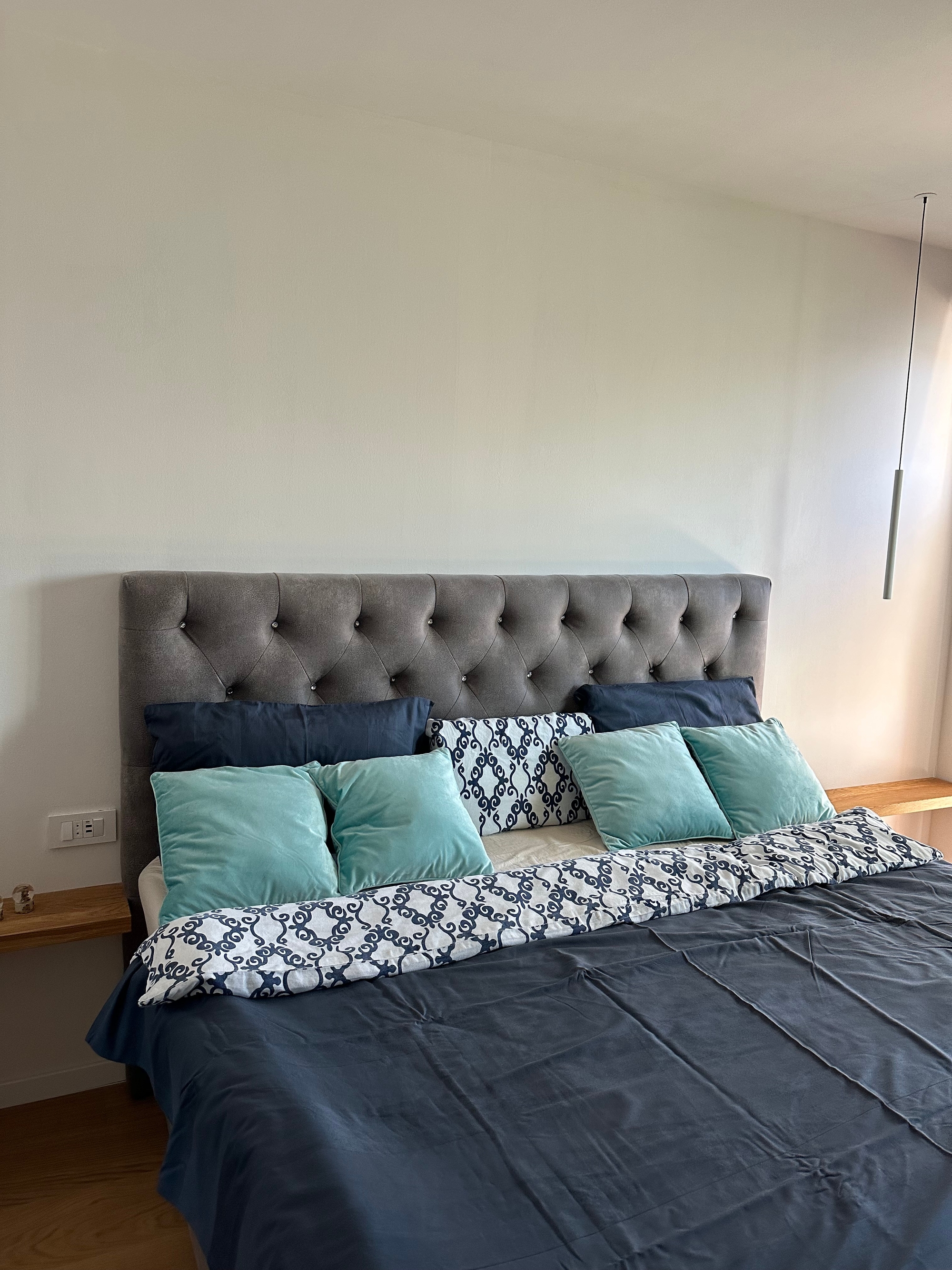 Three bedroom apartment near beach Banjol, Rab  A-a