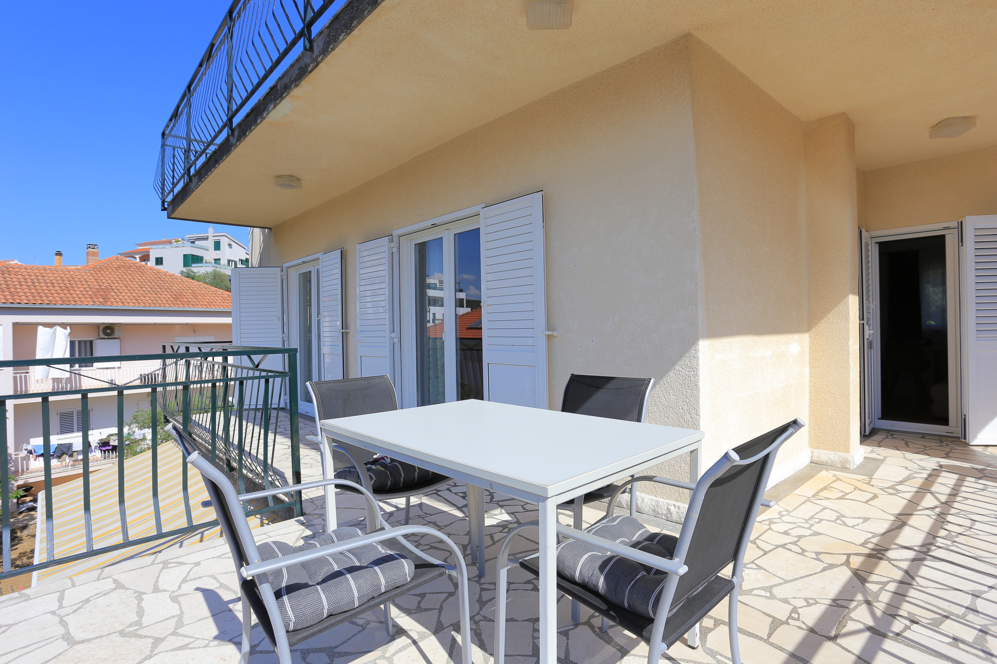 Two bedroom apartment with terrace and sea view Okrug Gornji, Čiovo  A-a