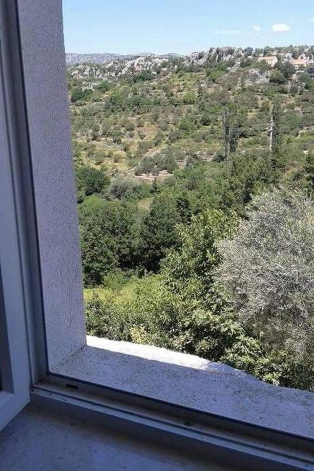 Two bedroom house with terrace Kostanje, Omiš  K
