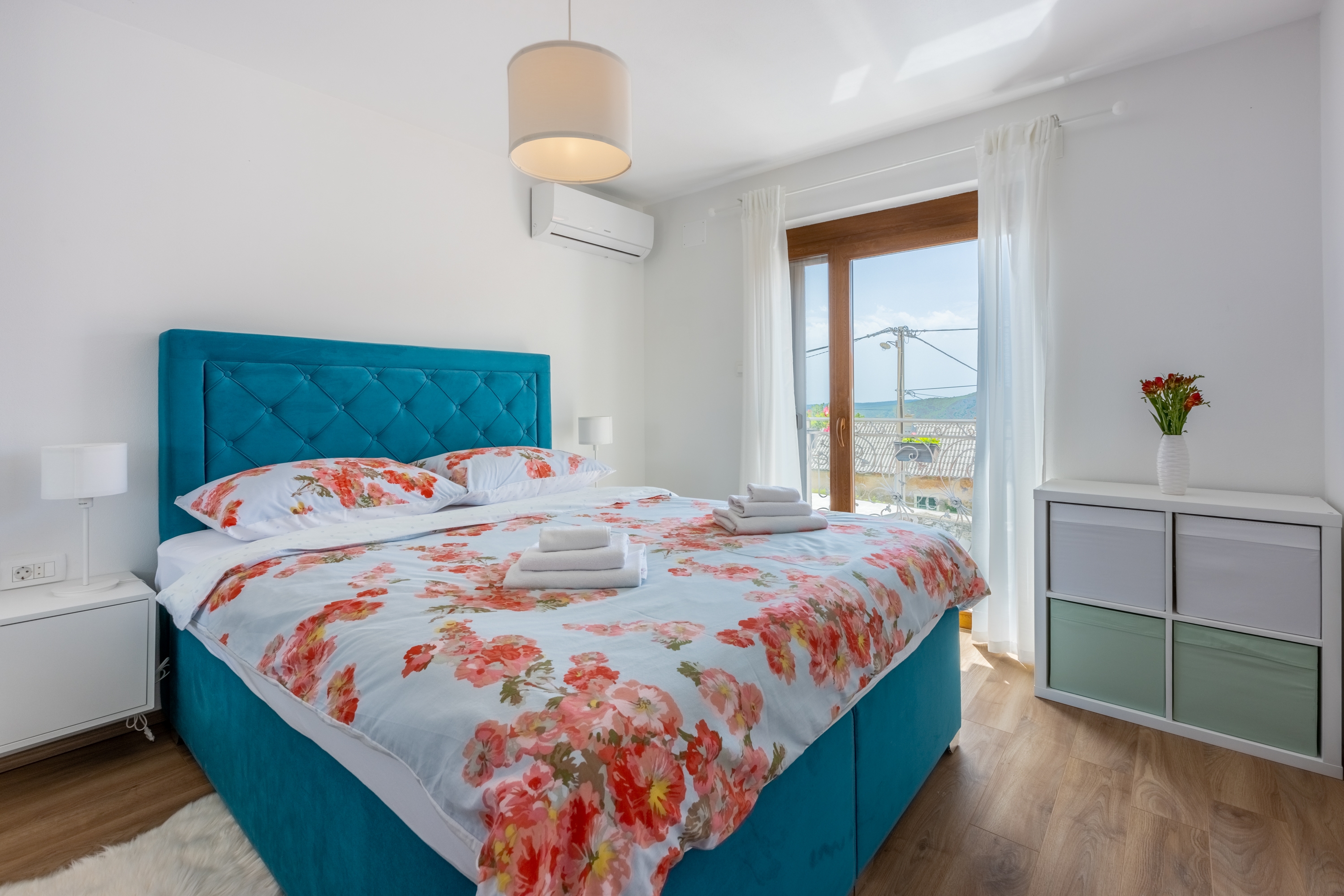 Three bedroom house with terrace and sea view Grižane, Crikvenica  K