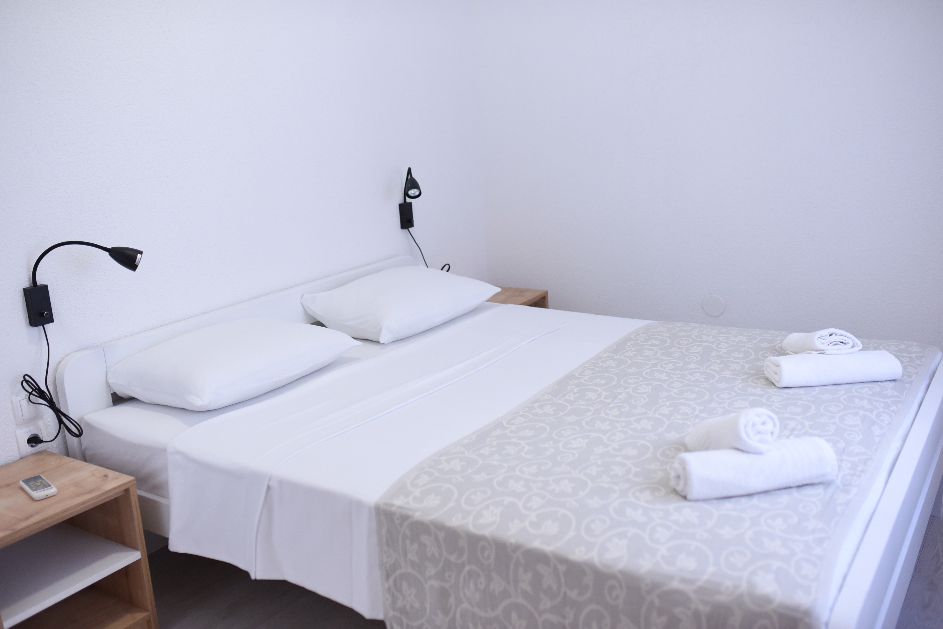 Three bedroom apartment with terrace and sea view Makarska  A-d