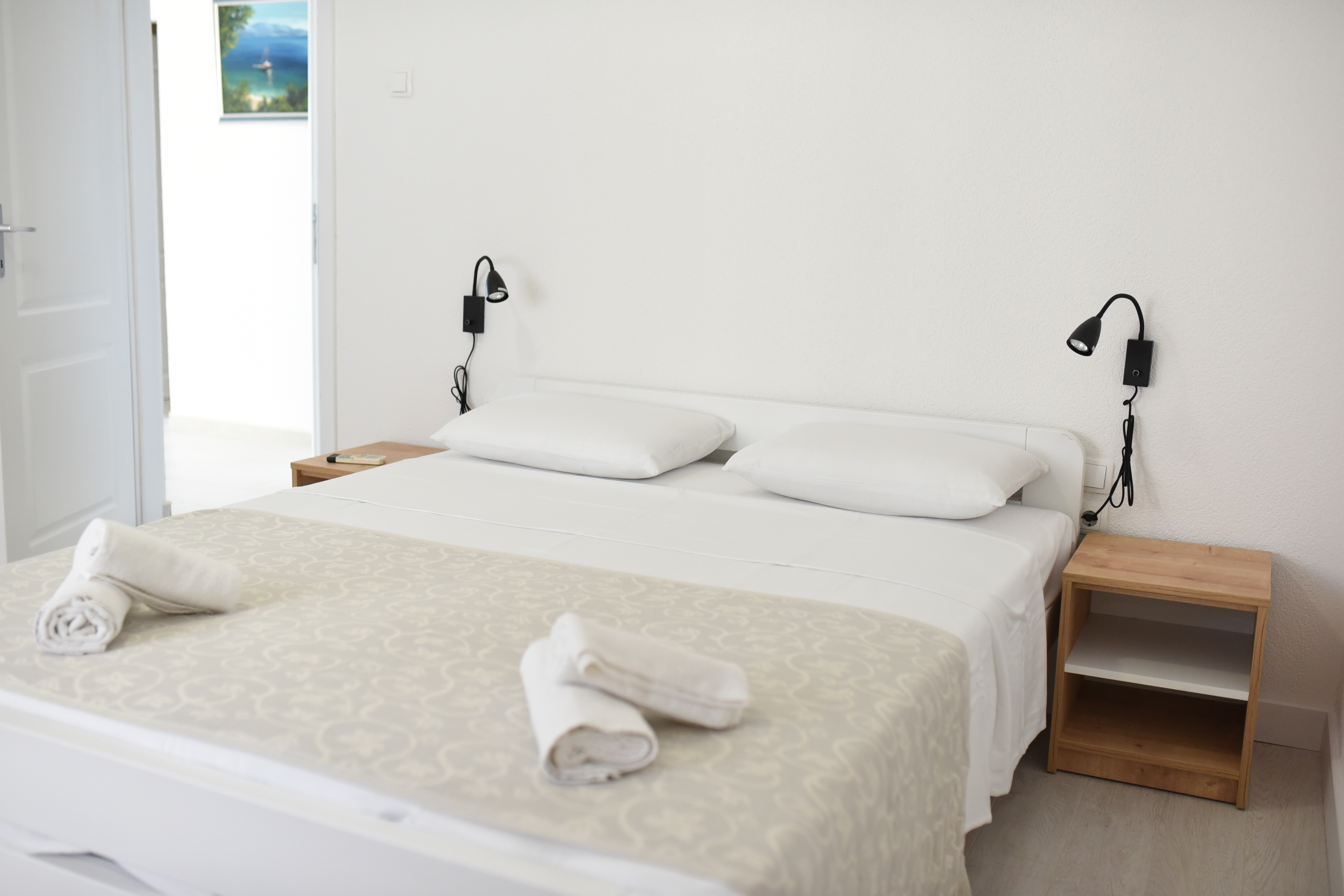 Three bedroom apartment with terrace and sea view Makarska  A-d