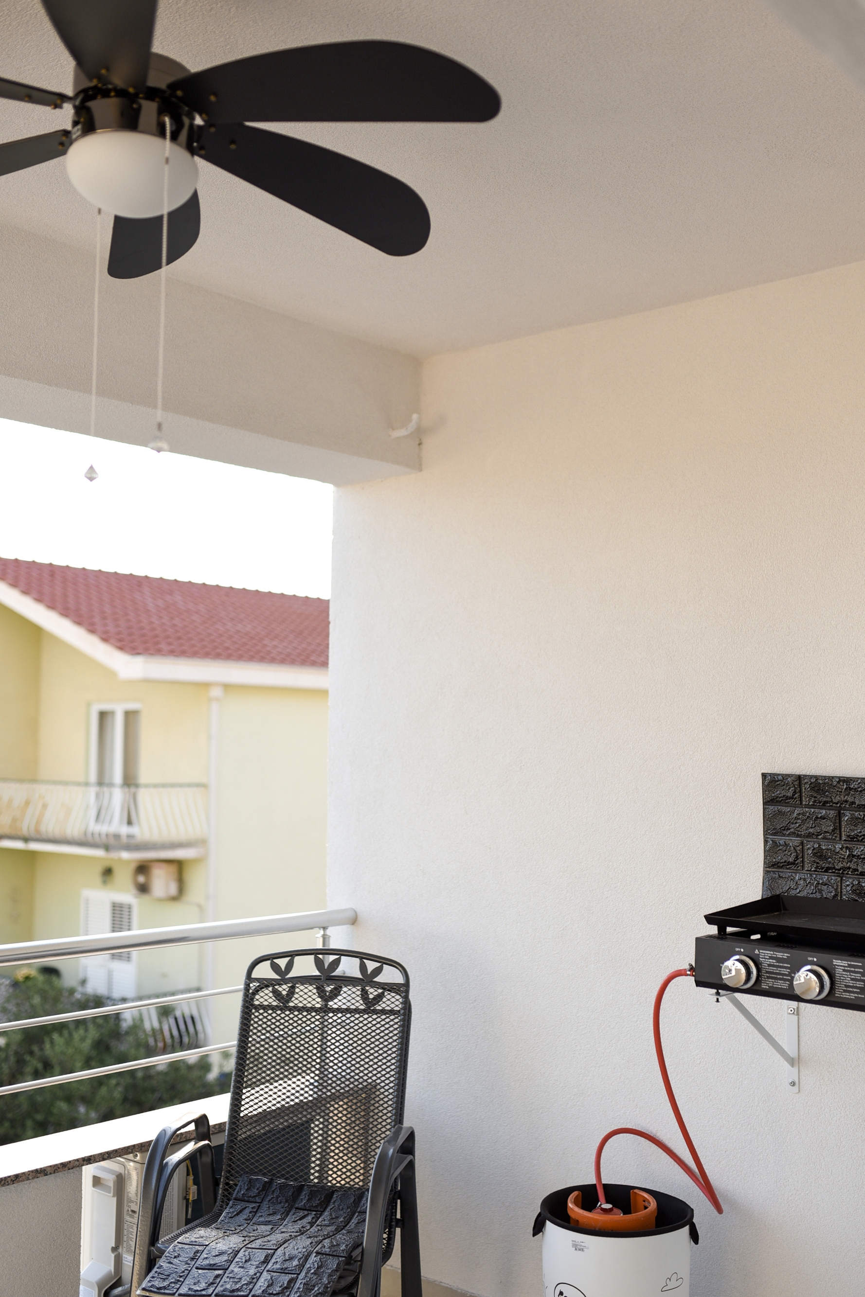 Three bedroom apartment with terrace and sea view Makarska  A-d