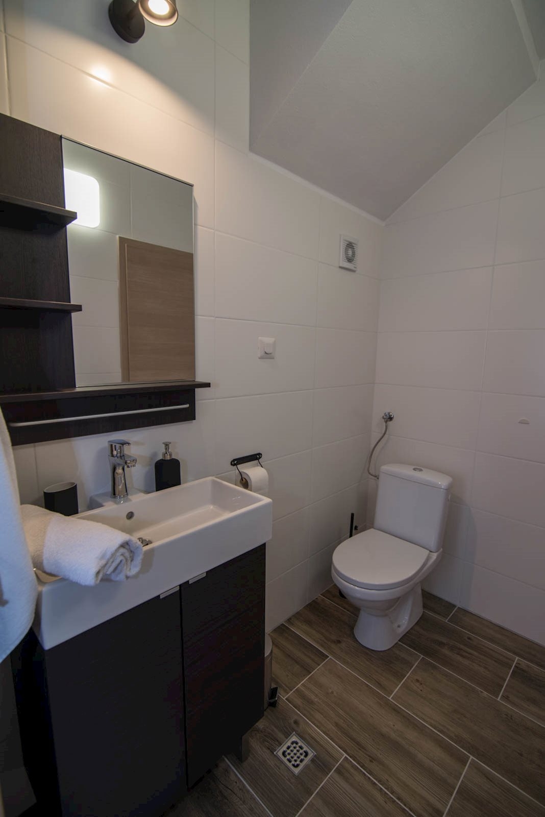One bedroom apartment with terrace Veli Lošinj, Lošinj  A-a