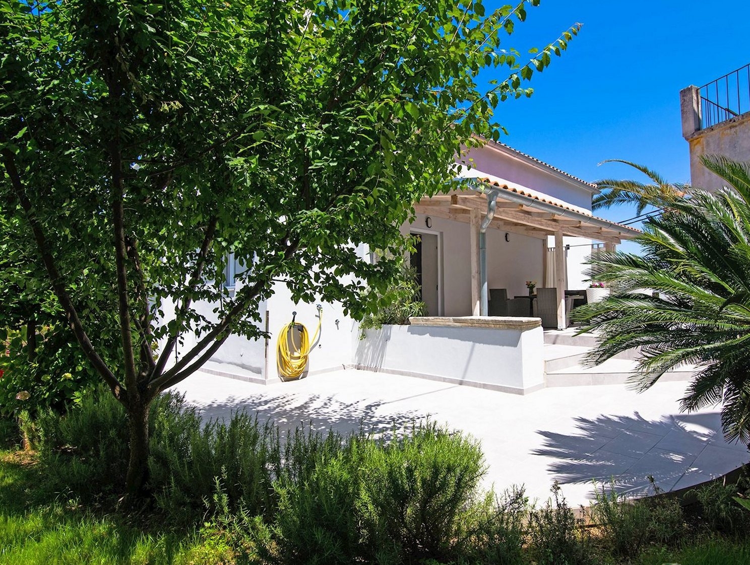 One bedroom apartment with terrace Veli Lošinj, Lošinj  A-a