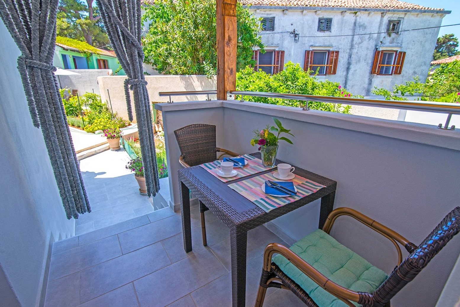 One bedroom apartment with terrace Veli Lošinj, Lošinj  A-b