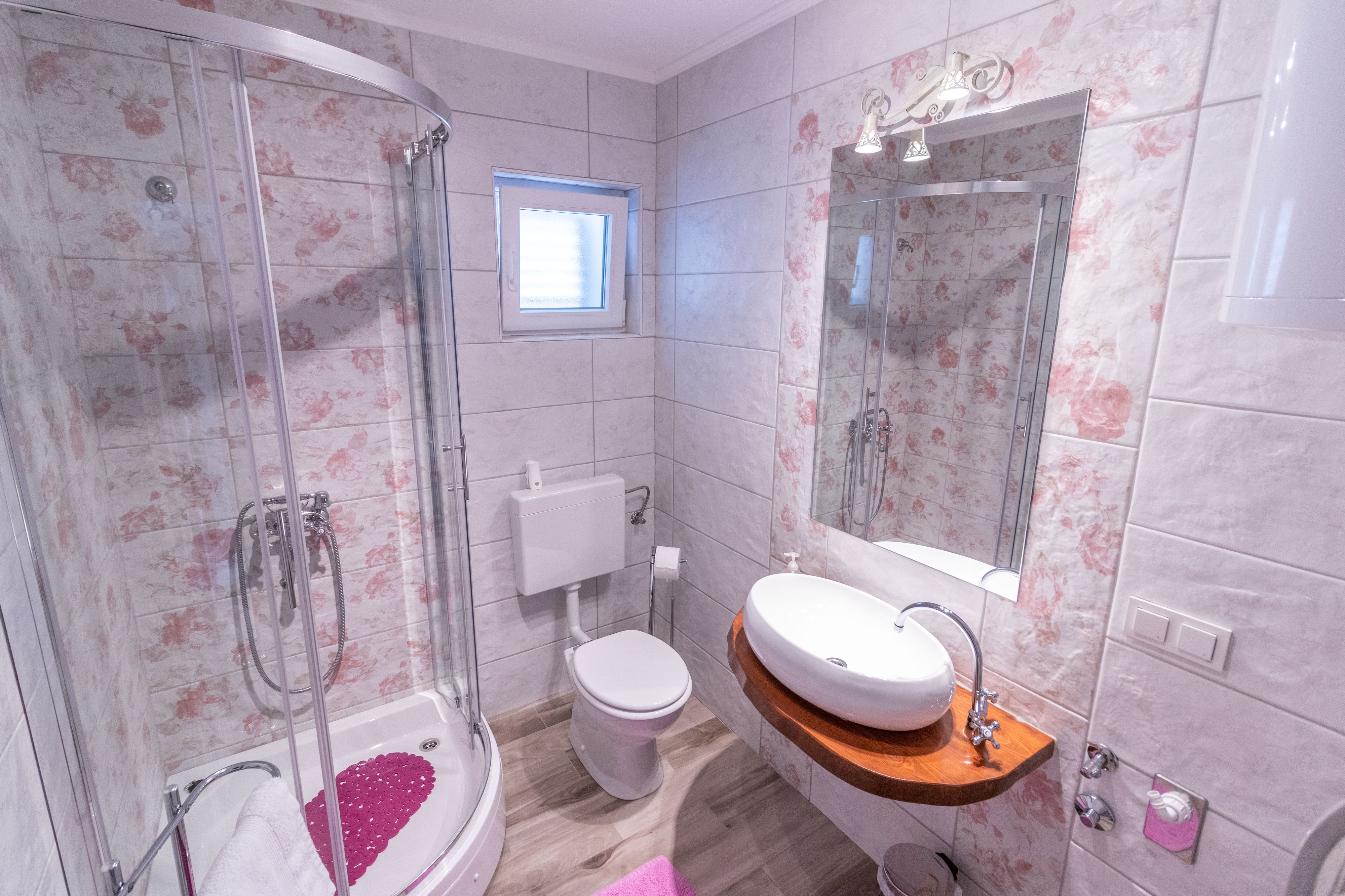 One bedroom apartment with balcony and sea view Banjol, Rab  A-c