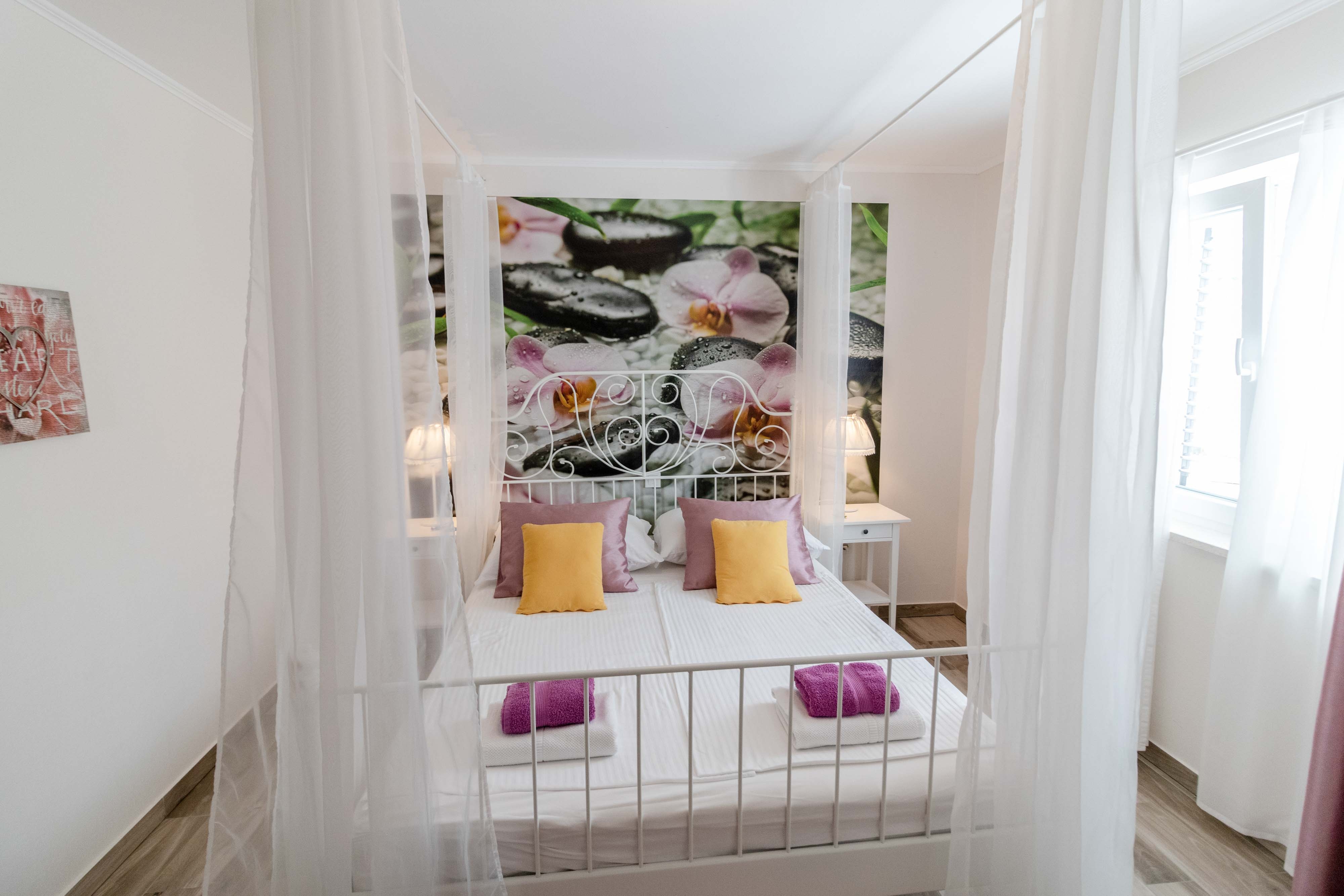 One bedroom apartment with balcony and sea view Banjol, Rab  A-c