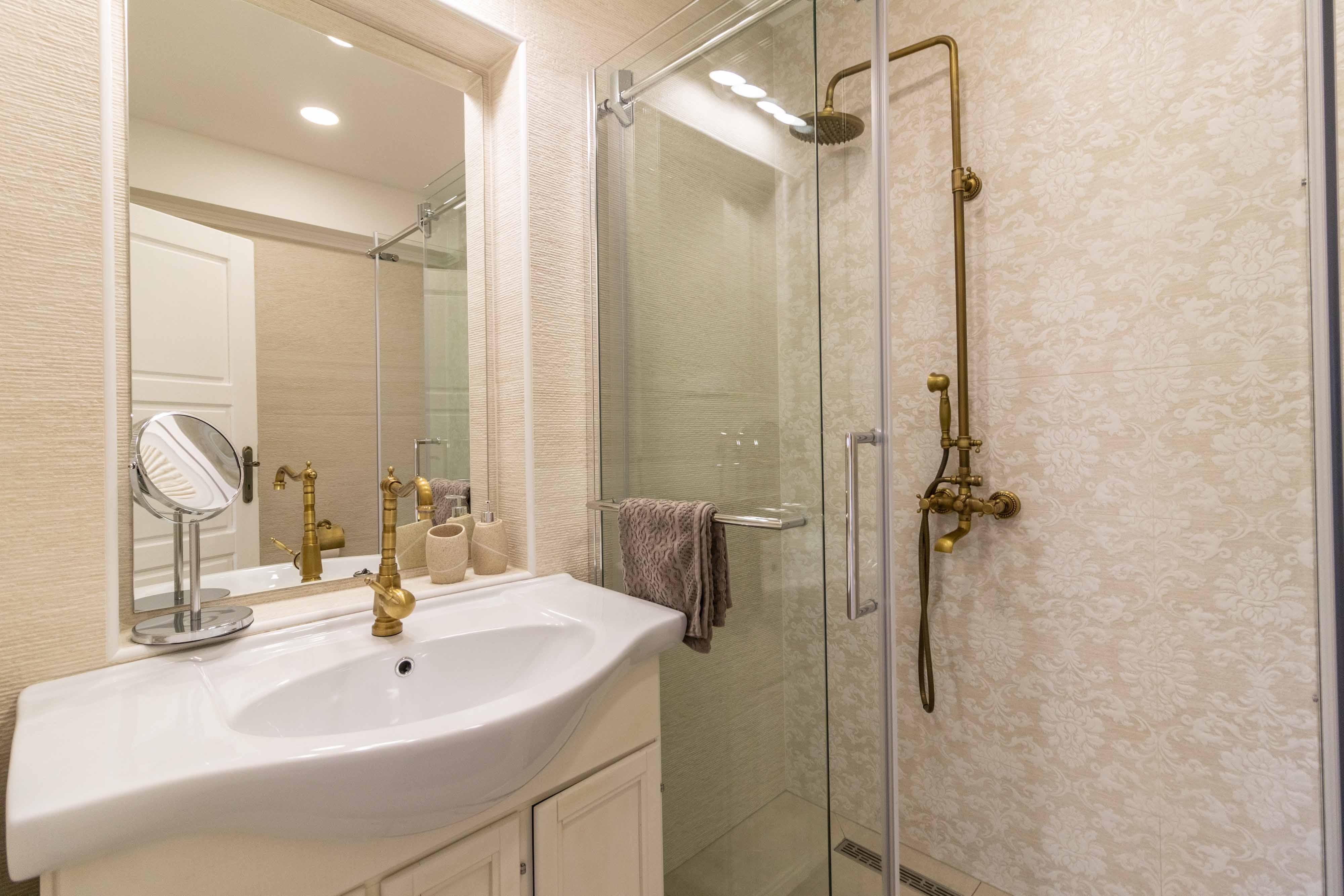 Two bedroom apartment with balcony and sea view Banjol, Rab  A-d