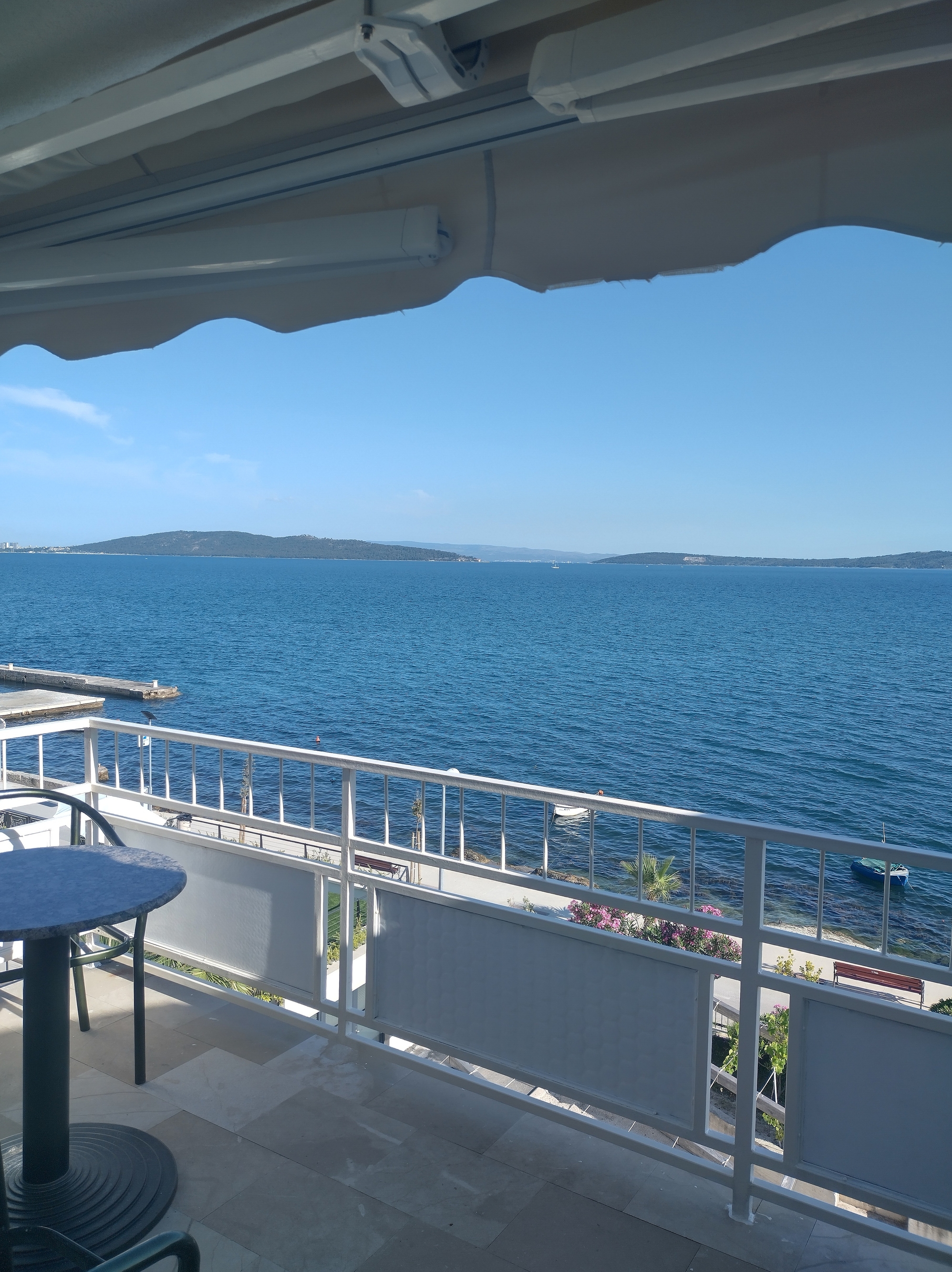 Two bedroom apartment near beach Kaštel Stari, Kaštela  A-a