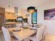 Dining room Bošana, Dining room in the house, air condition available, (pet friendly) and WiFi.