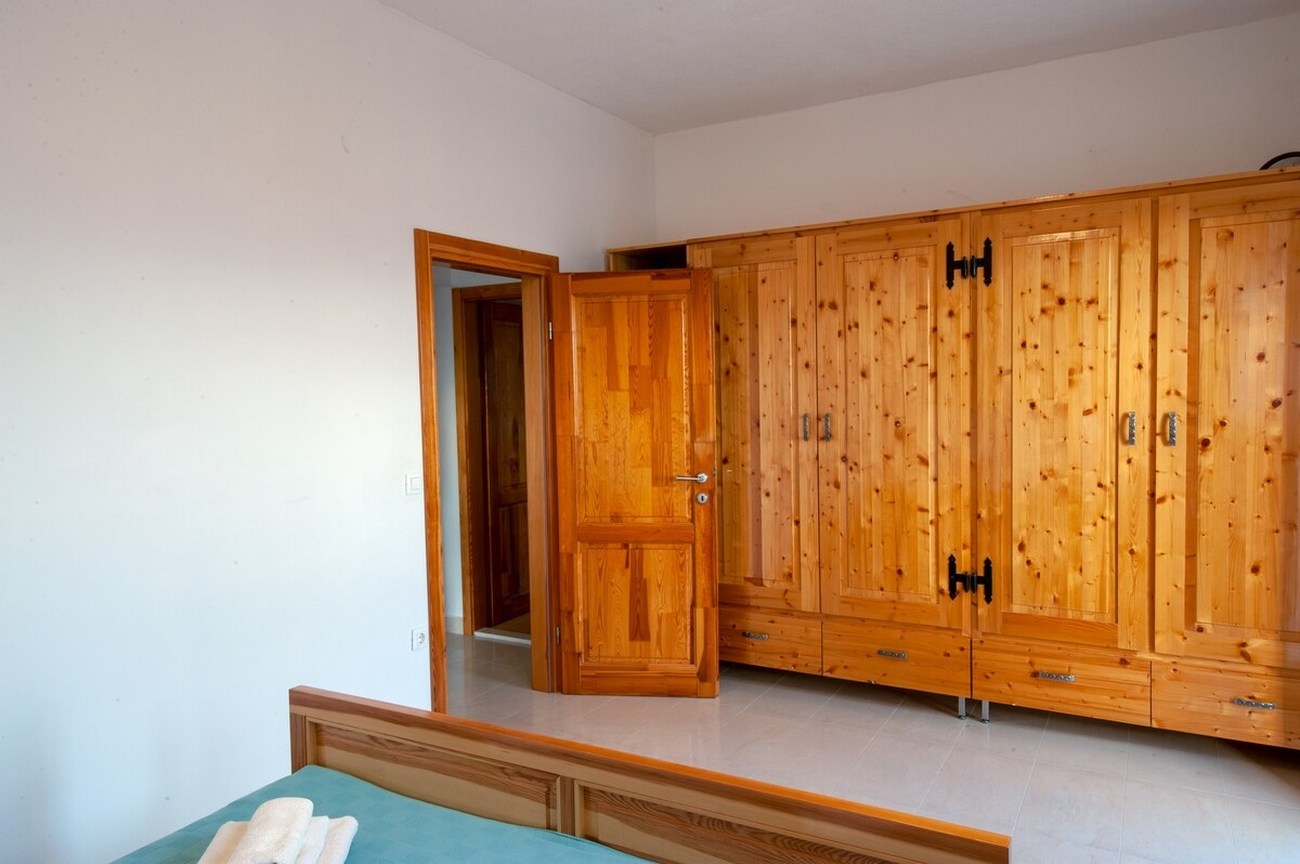 Four bedroom house with terrace and sea view Mravince, Split  K